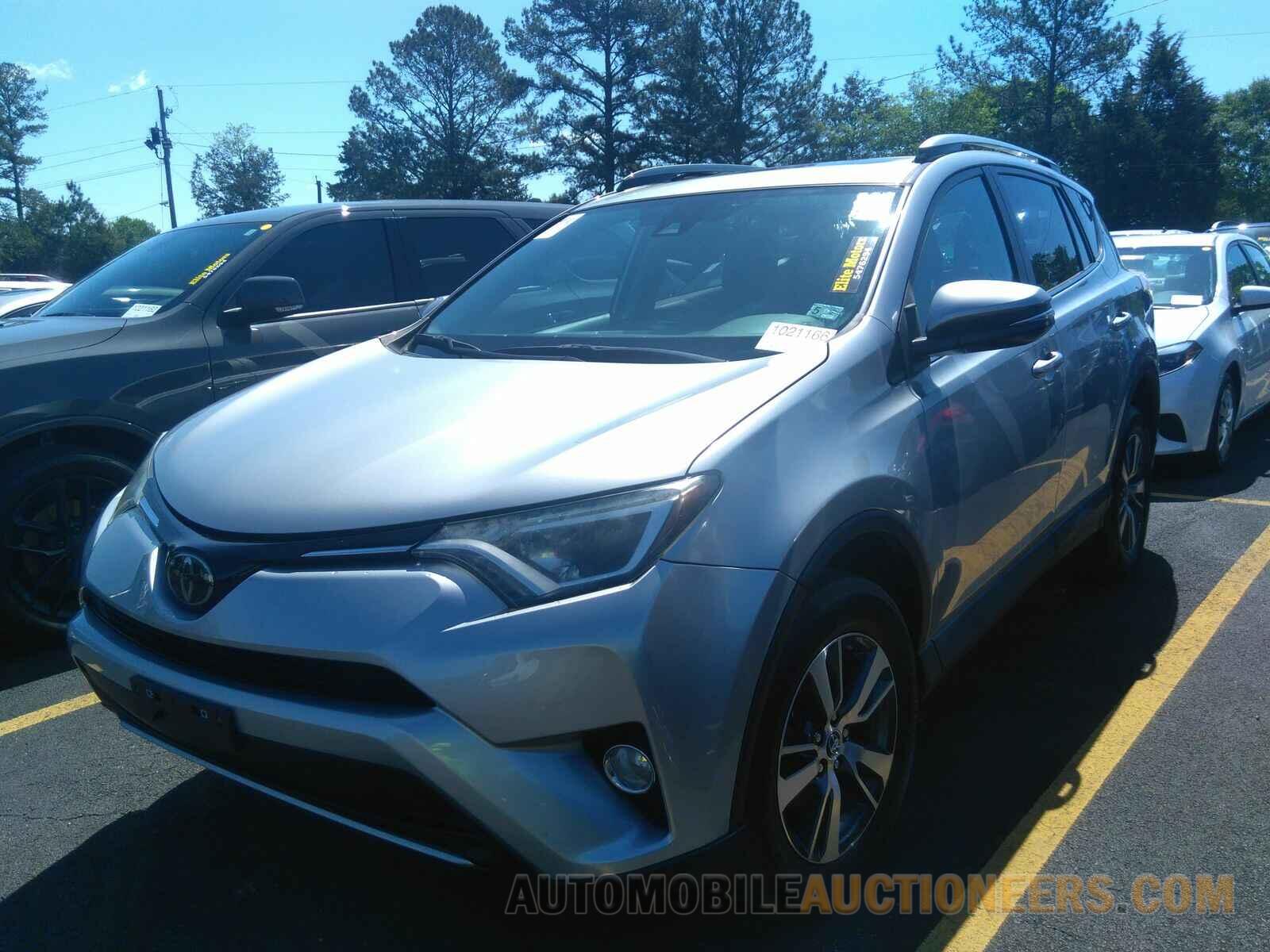 2T3RFREV1JW715848 Toyota RAV4 2018