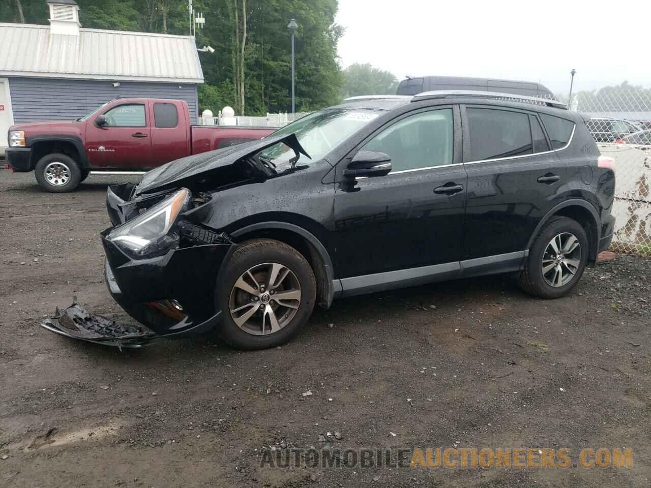 2T3RFREV1JW717258 TOYOTA RAV4 2018