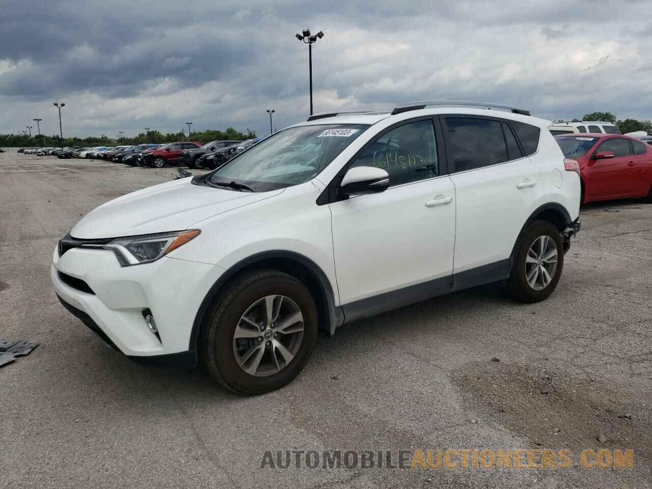 2T3RFREV1JW745626 TOYOTA RAV4 2018