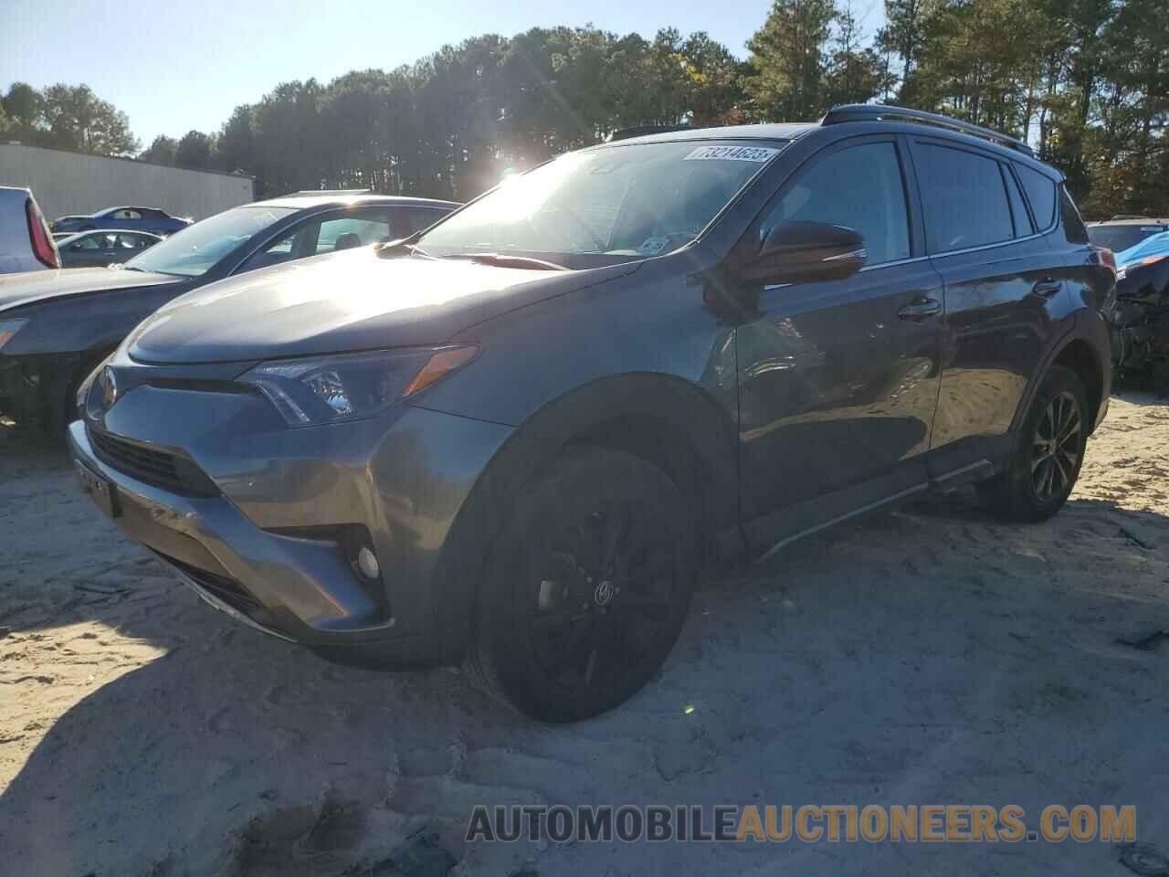 2T3RFREV1JW787052 TOYOTA RAV4 2018