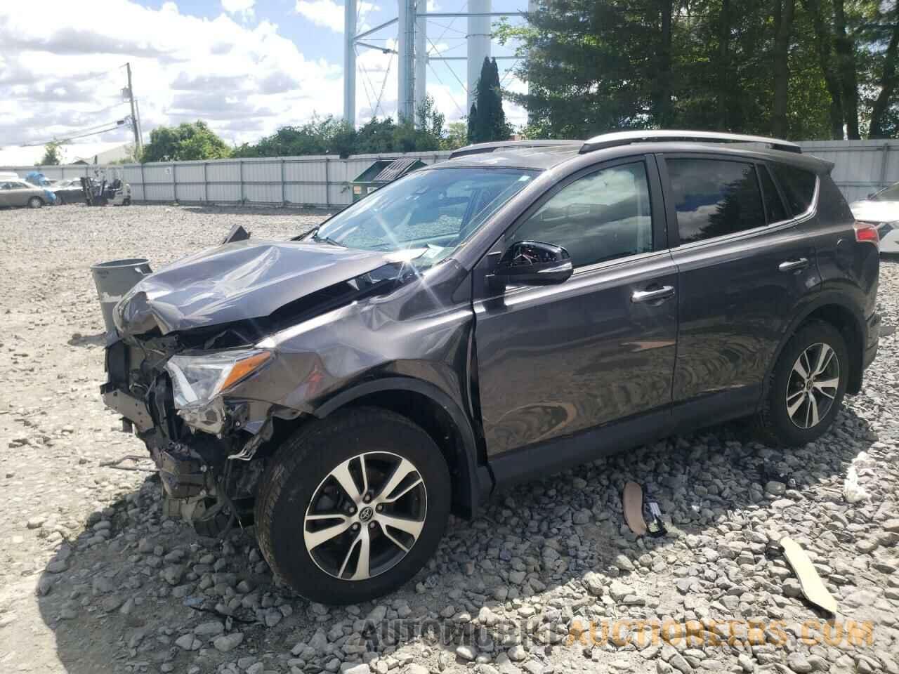 2T3RFREV1JW807493 TOYOTA RAV4 2018