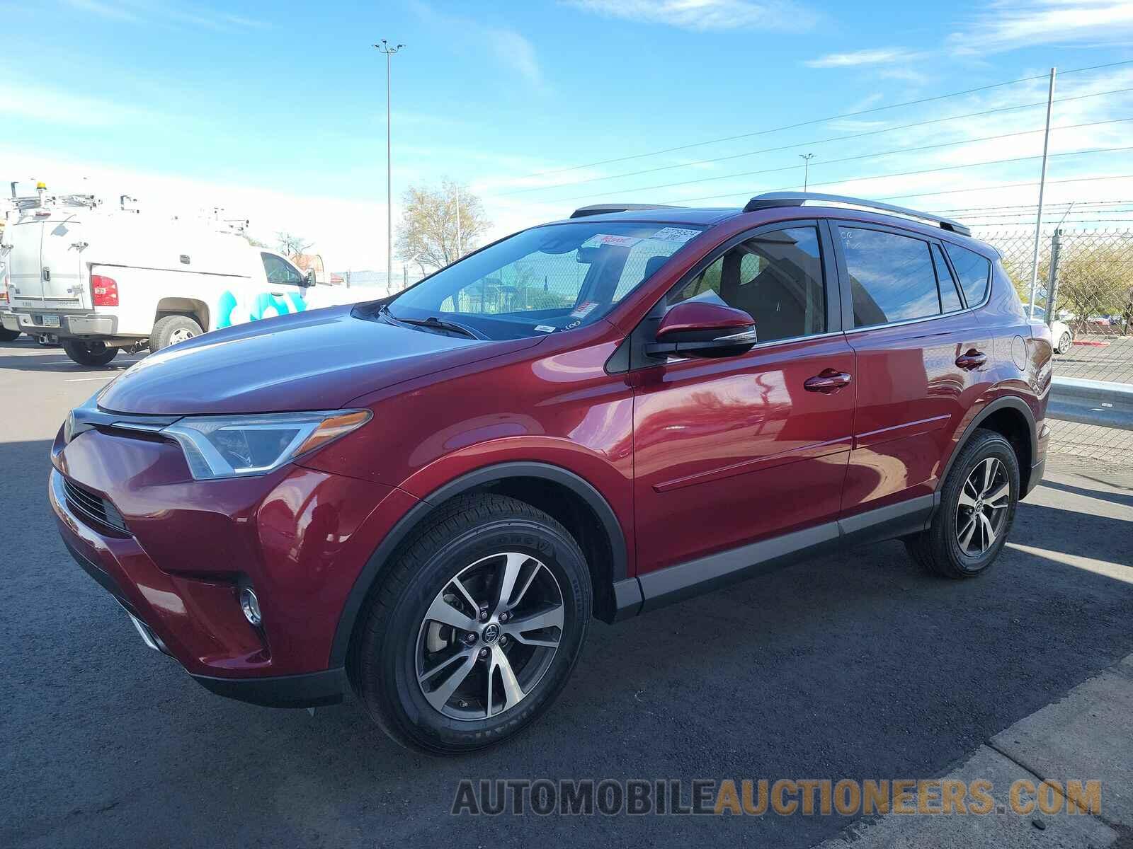 2T3RFREV1JW817344 Toyota RAV4 2018