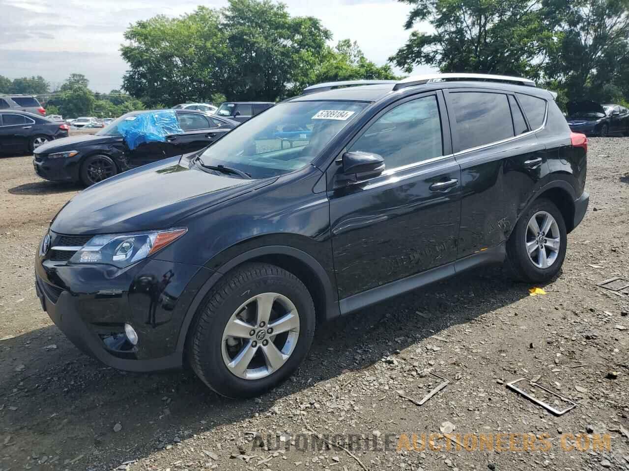 2T3RFREV2FW246261 TOYOTA RAV4 2015