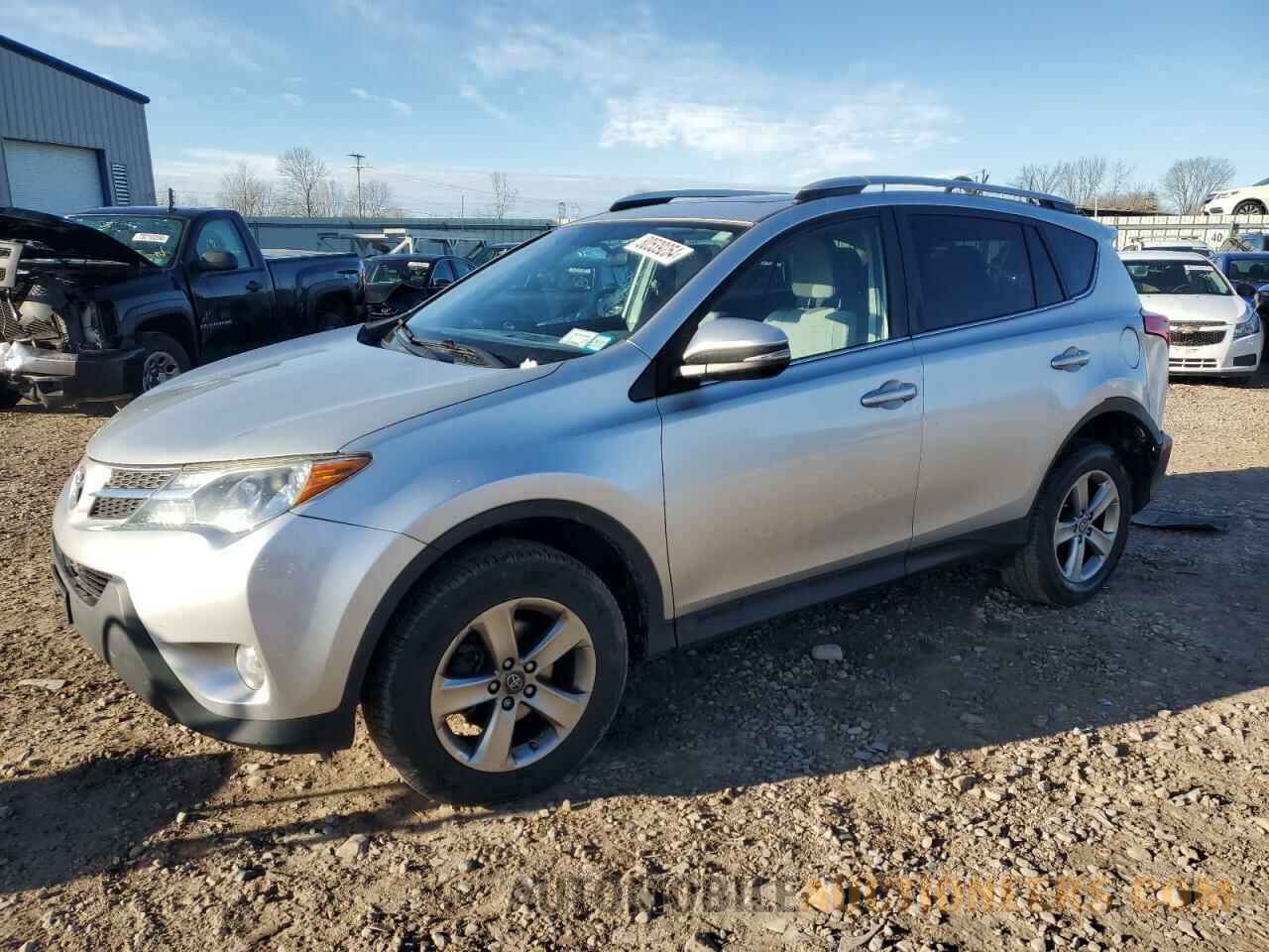 2T3RFREV2FW262976 TOYOTA RAV4 2015