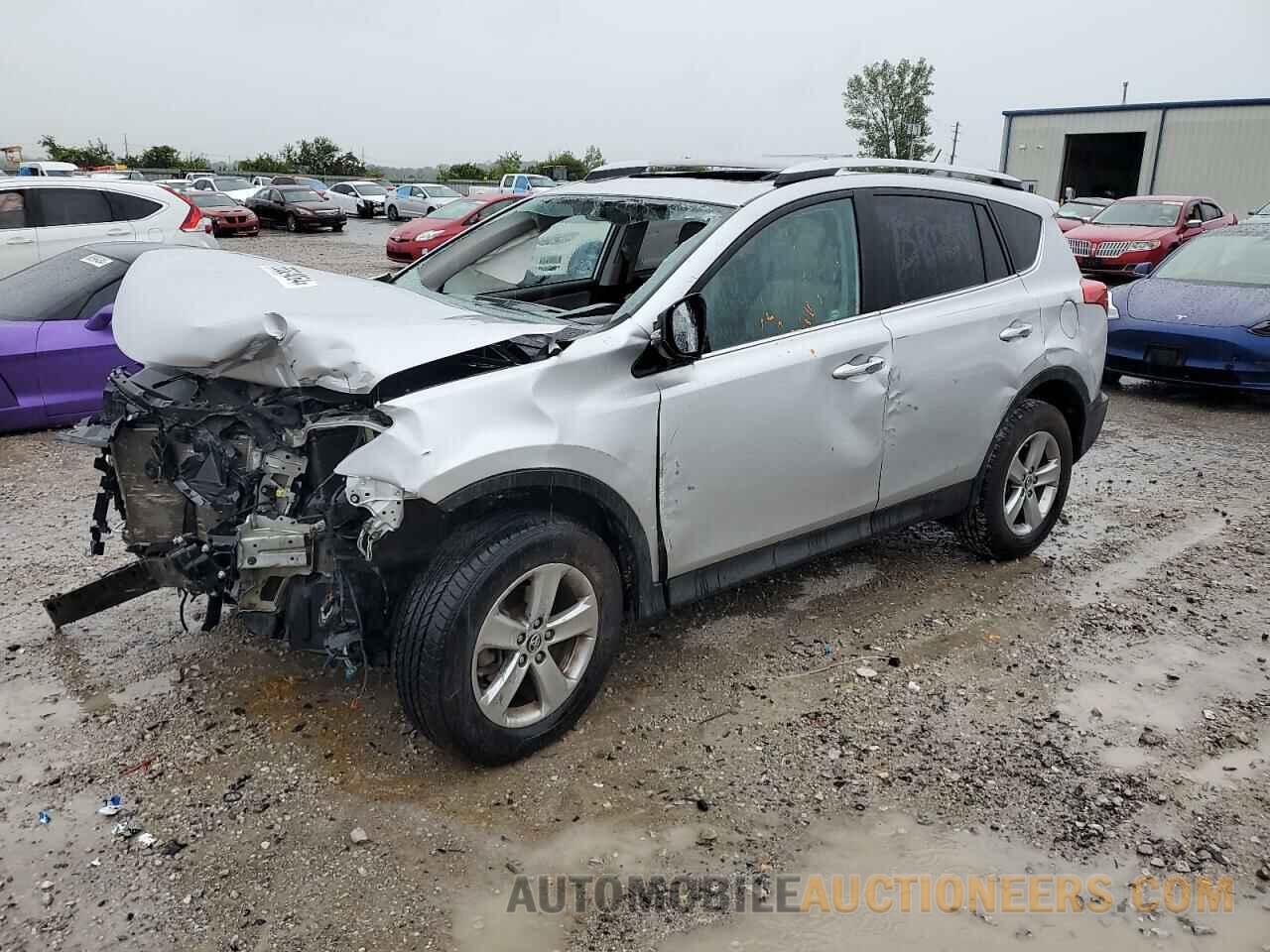 2T3RFREV2FW292253 TOYOTA RAV4 2015