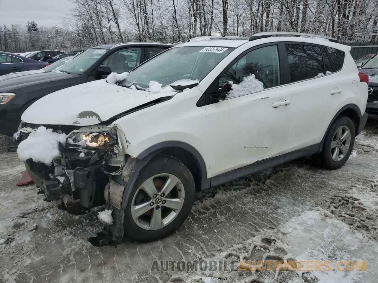 2T3RFREV2FW297629 TOYOTA RAV4 2015