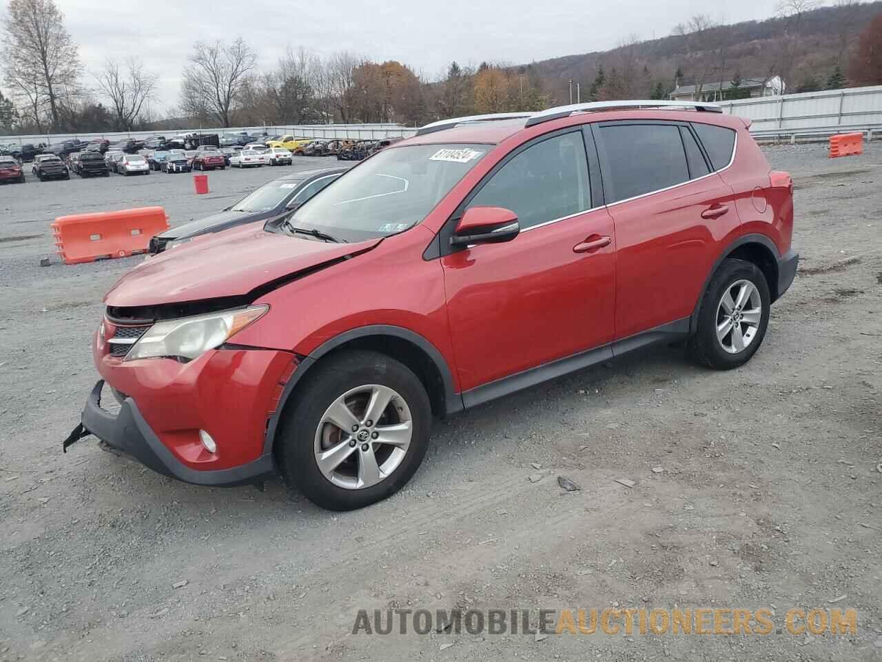 2T3RFREV2FW318351 TOYOTA RAV4 2015