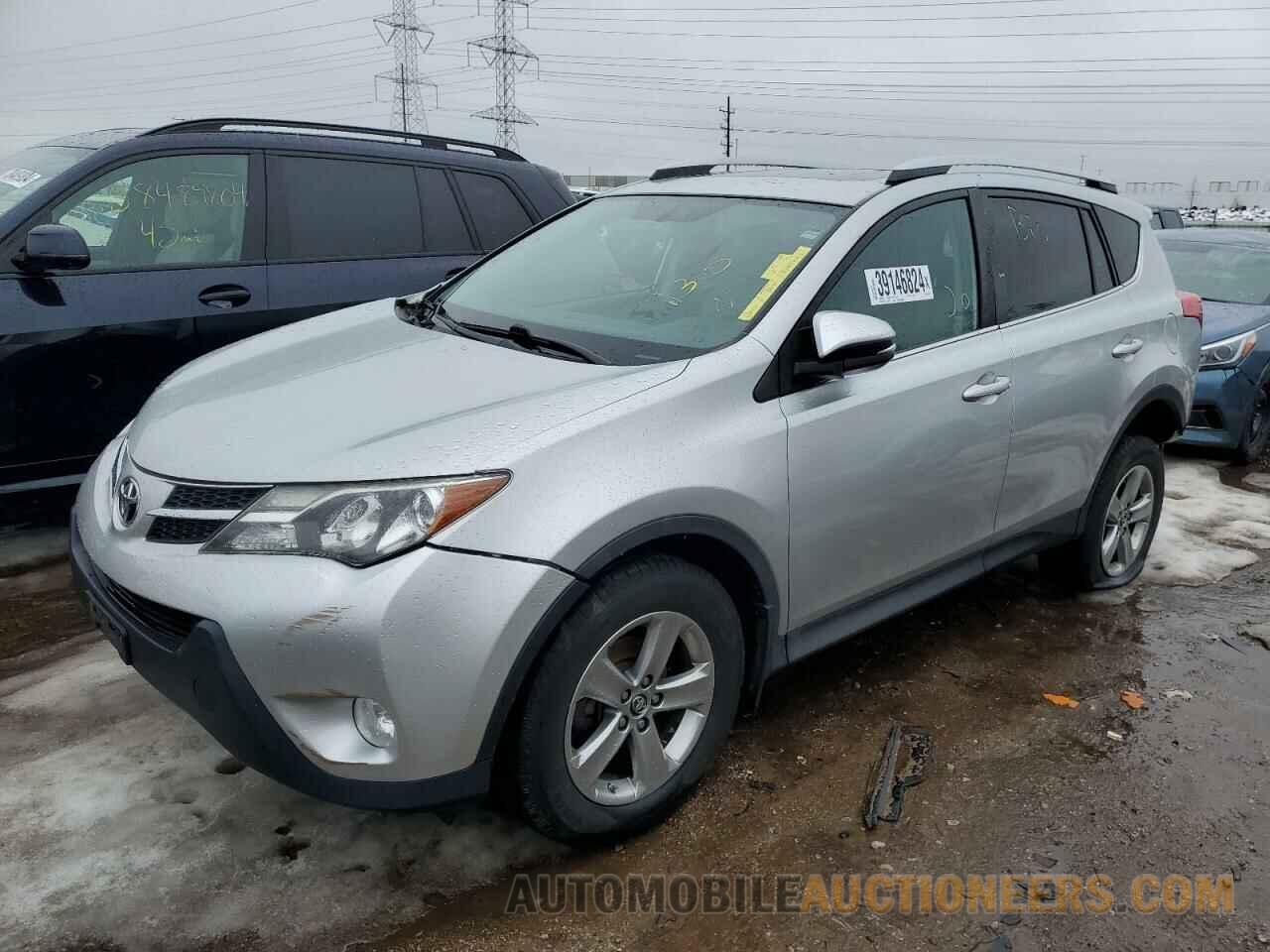 2T3RFREV2FW337899 TOYOTA RAV4 2015