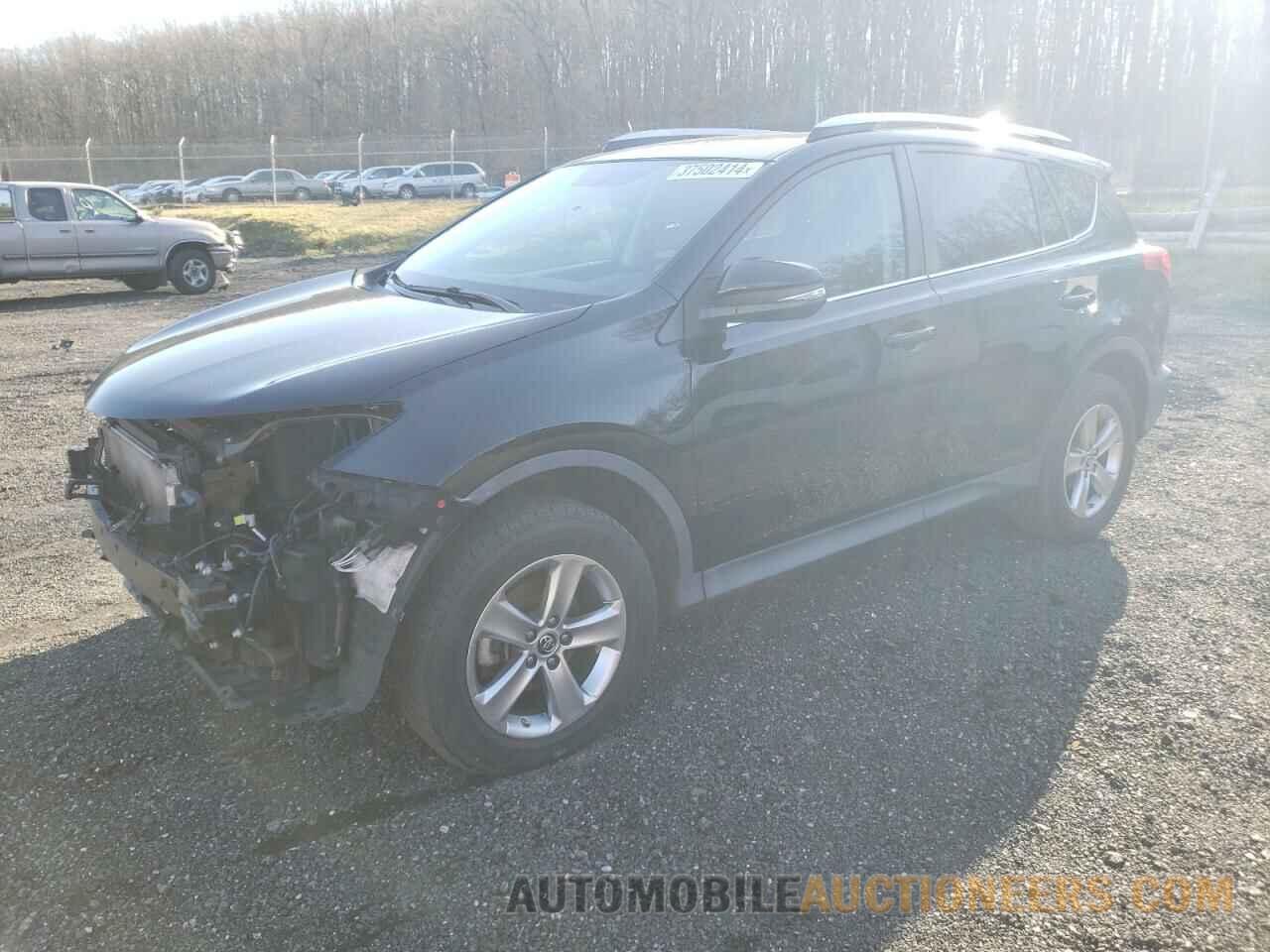 2T3RFREV2FW352399 TOYOTA RAV4 2015