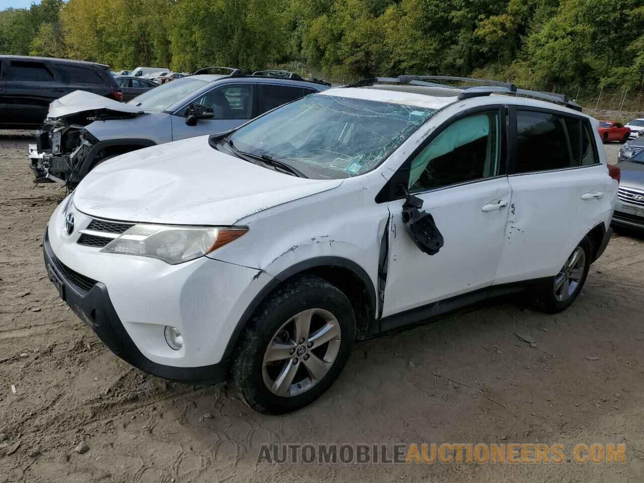 2T3RFREV2FW372331 TOYOTA RAV4 2015