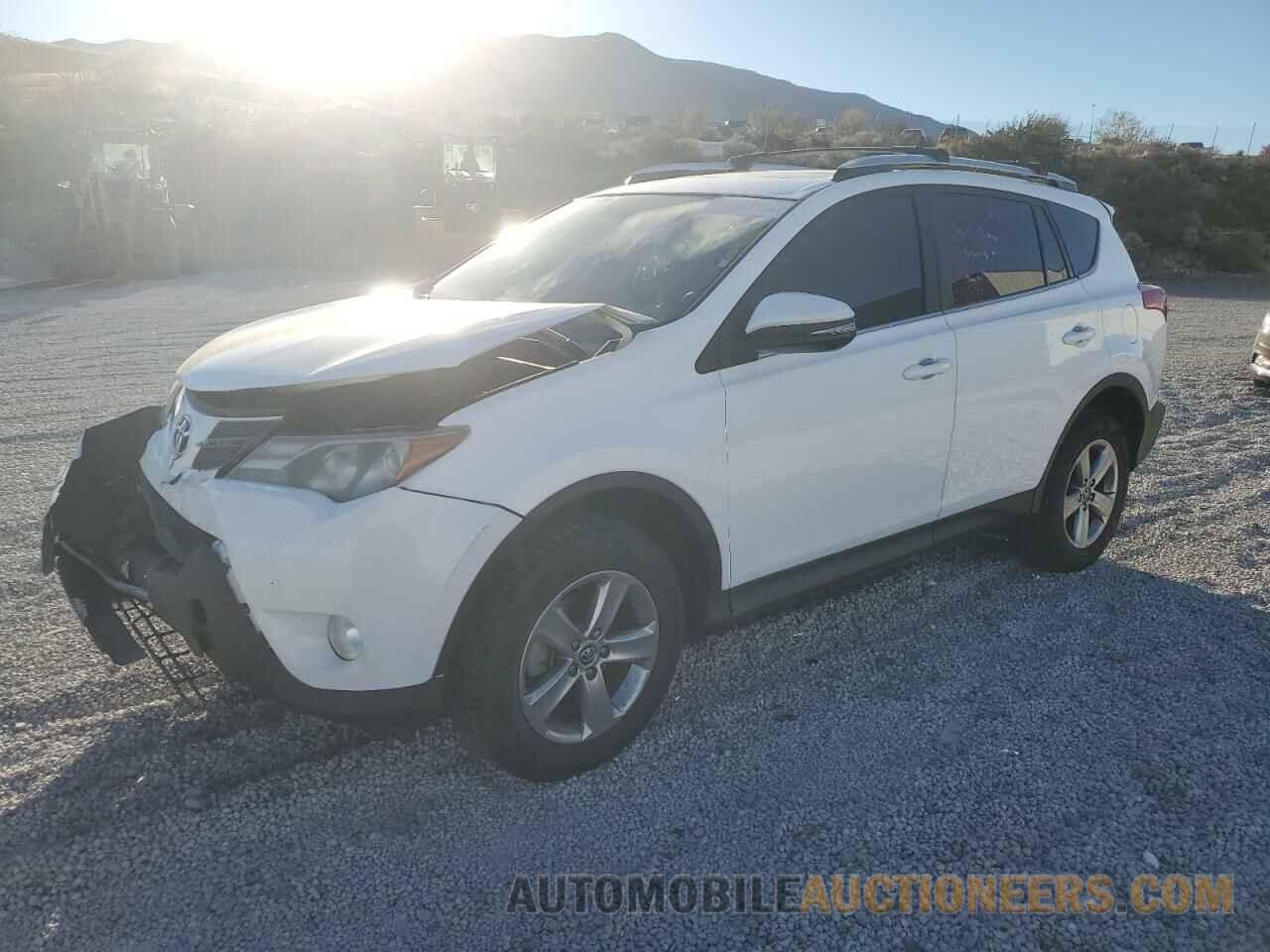 2T3RFREV2FW391865 TOYOTA RAV4 2015