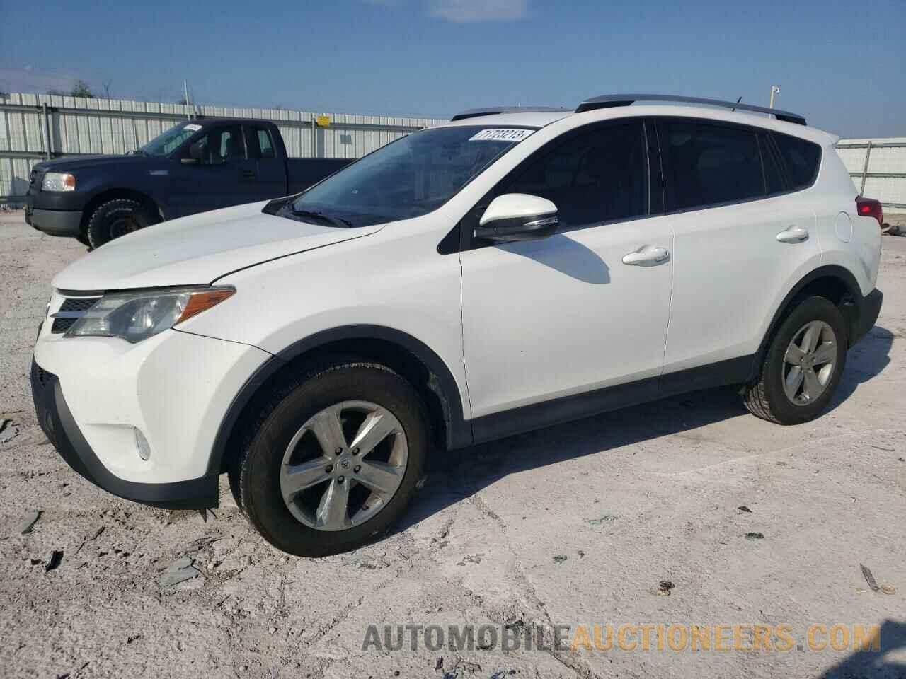 2T3RFREV2FW392269 TOYOTA RAV4 2015