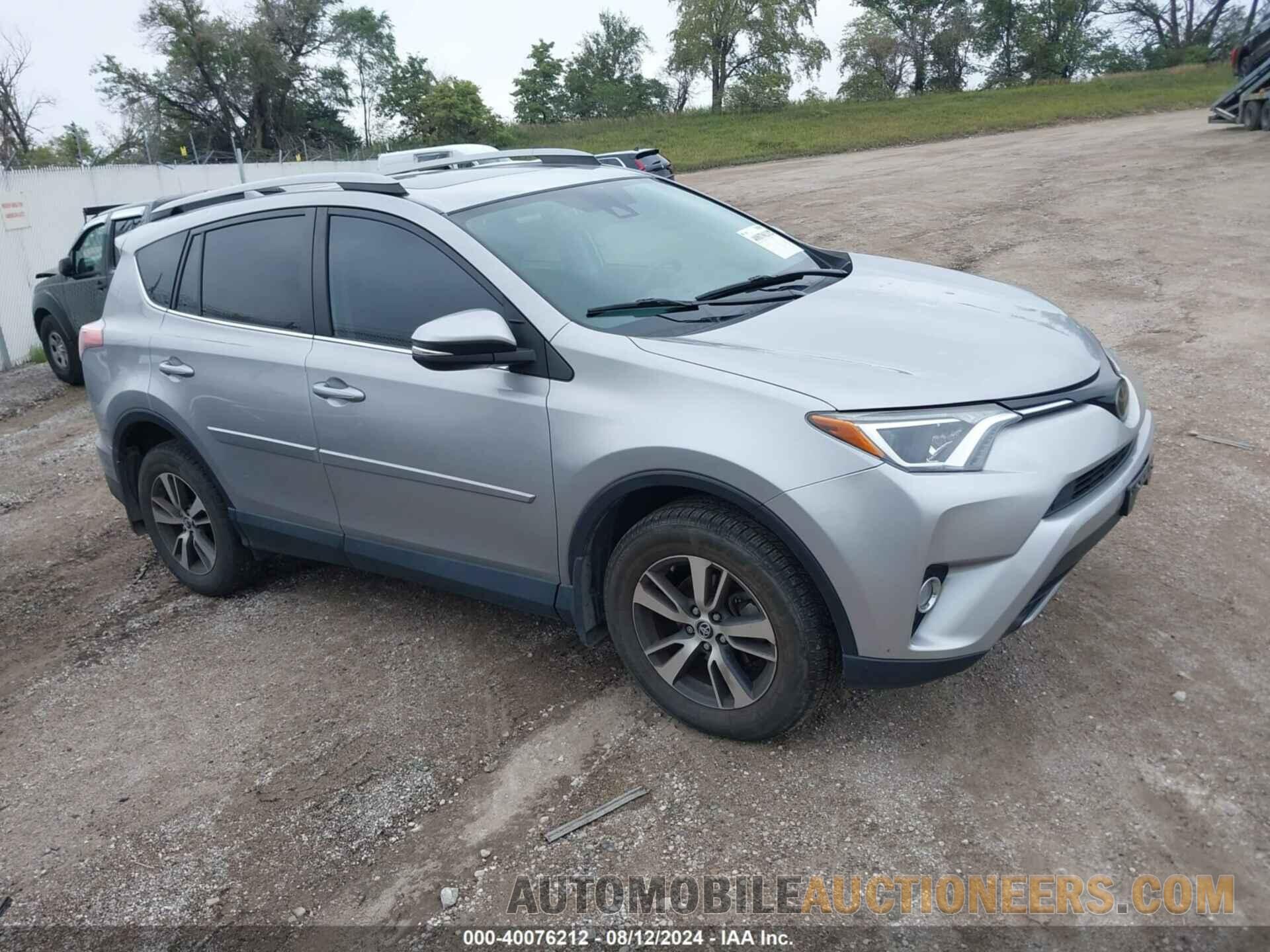 2T3RFREV2HW548099 TOYOTA RAV4 2017