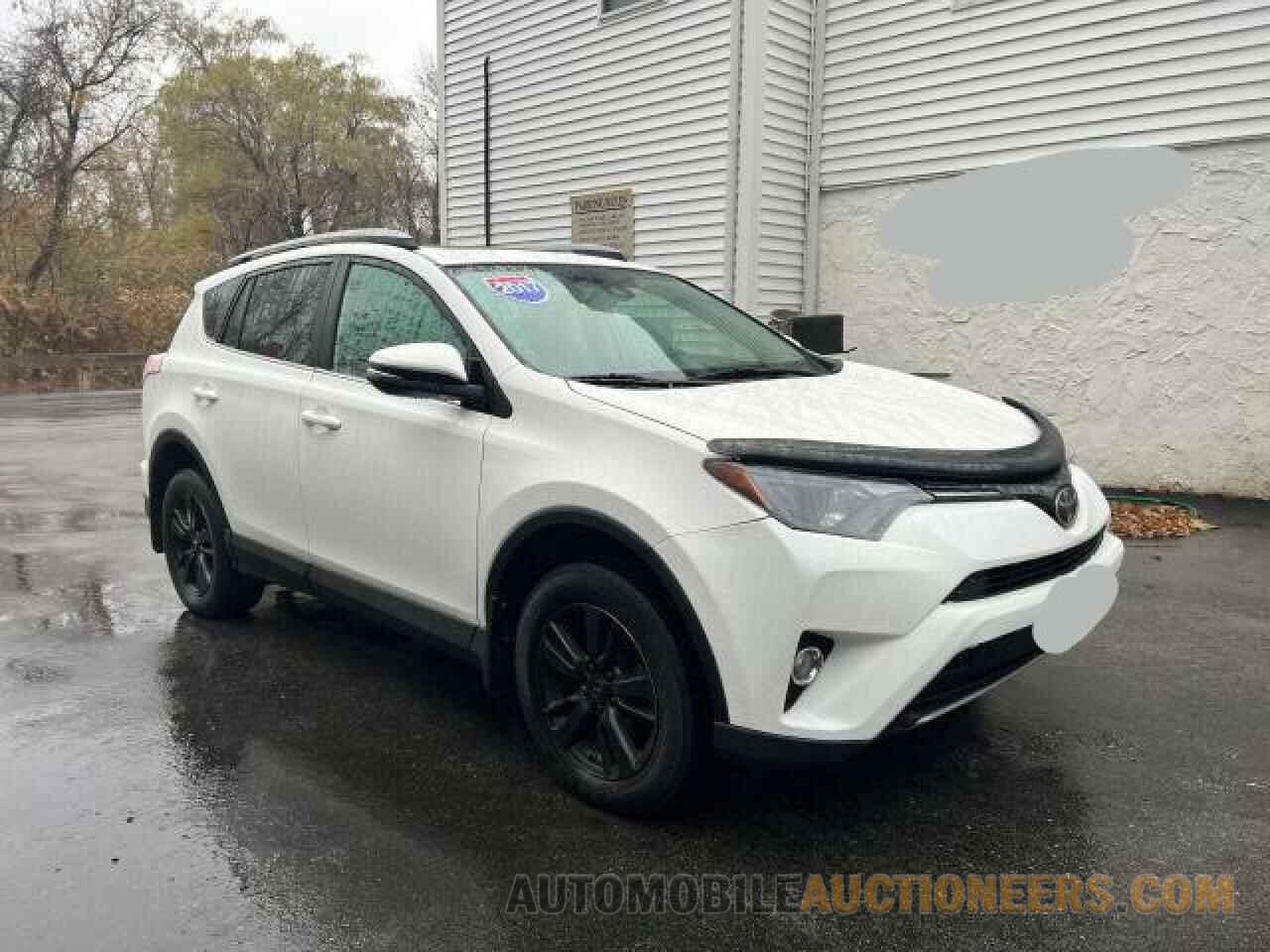 2T3RFREV2HW652415 TOYOTA RAV4 2017