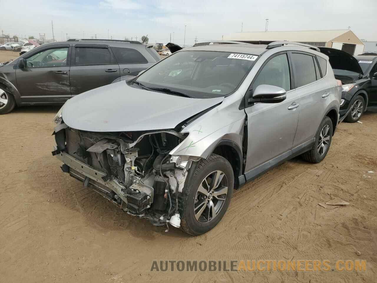 2T3RFREV2HW679355 TOYOTA RAV4 2017