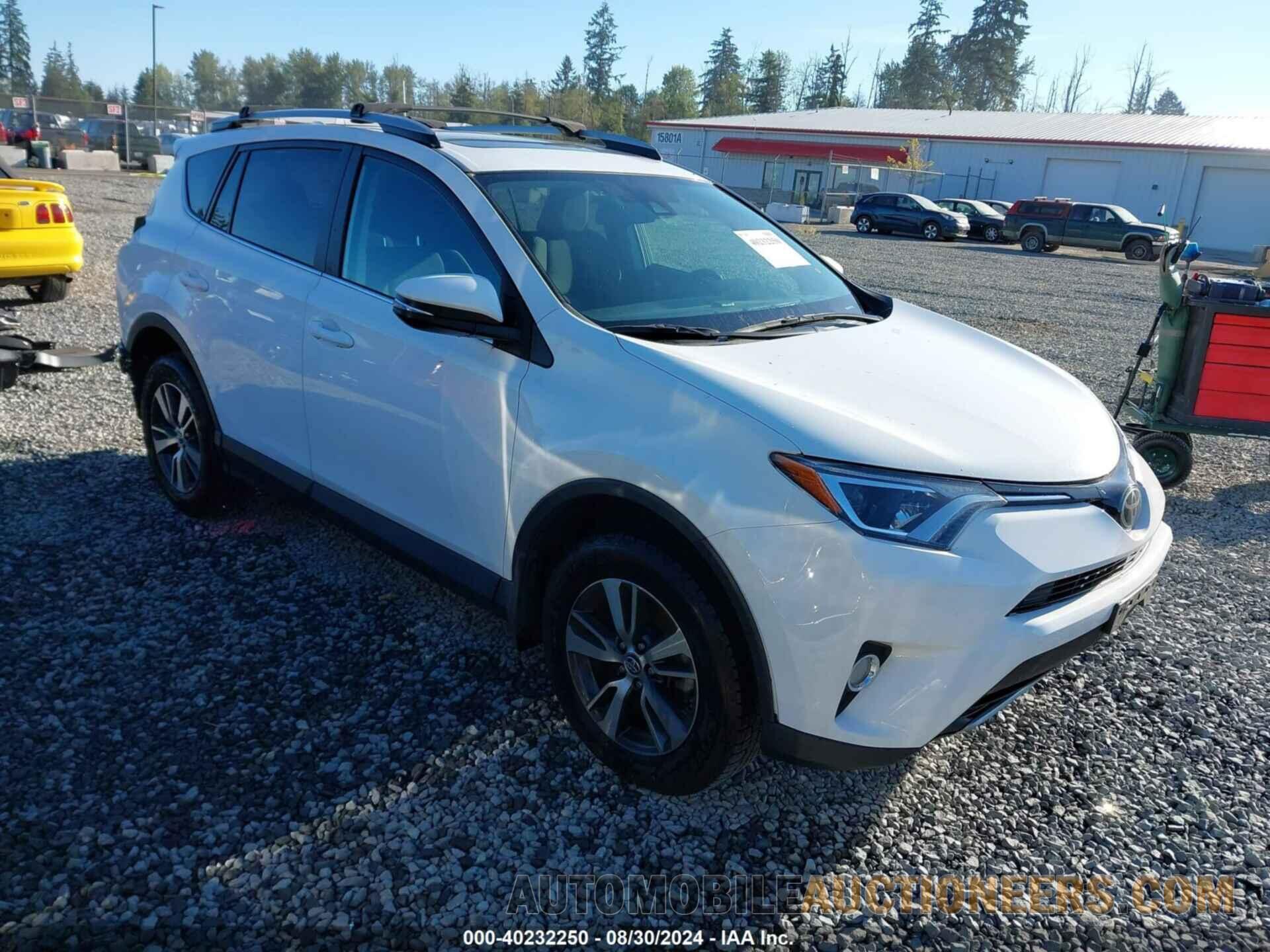 2T3RFREV2HW679632 TOYOTA RAV4 2017