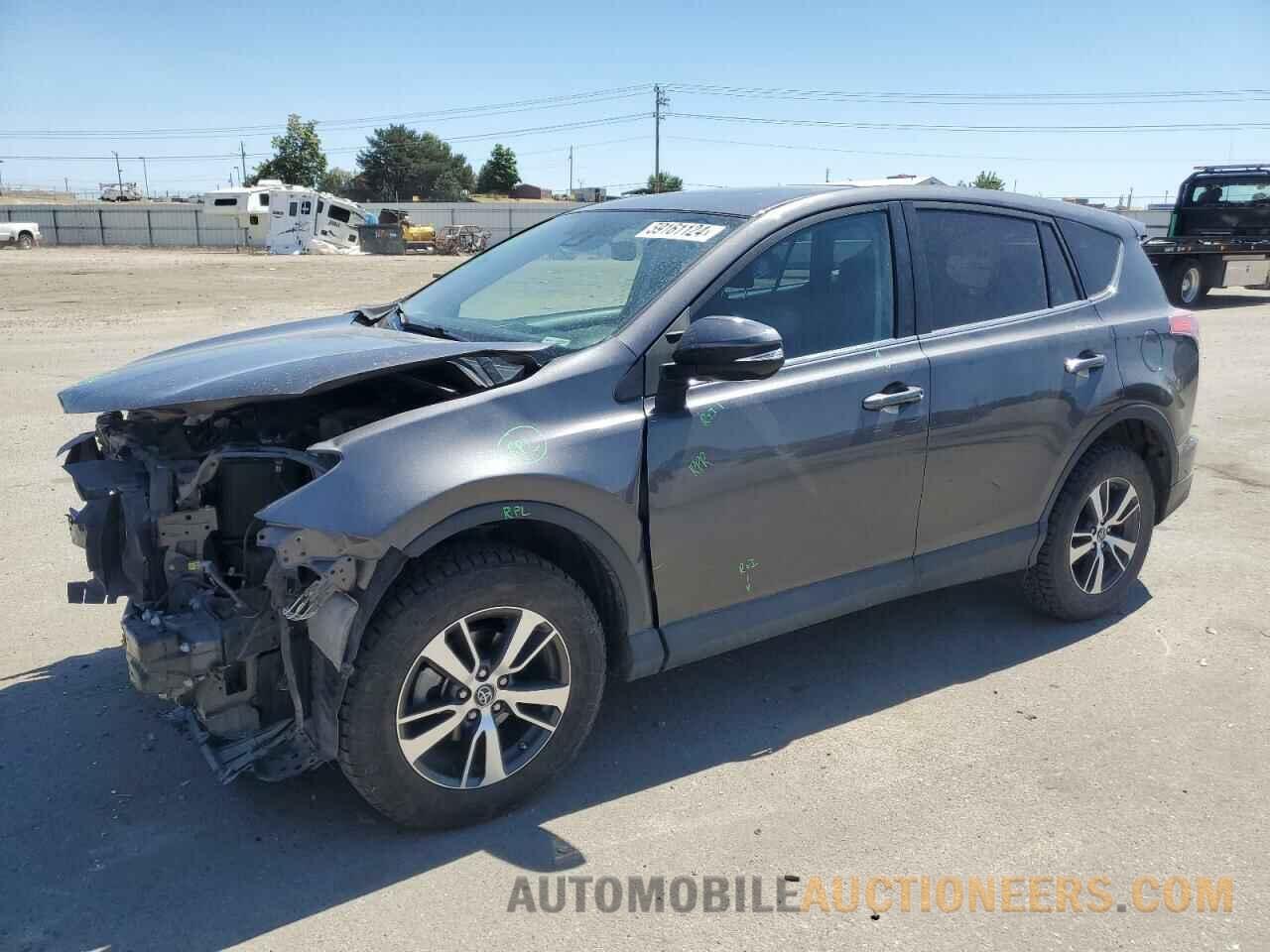 2T3RFREV2JW704373 TOYOTA RAV4 2018