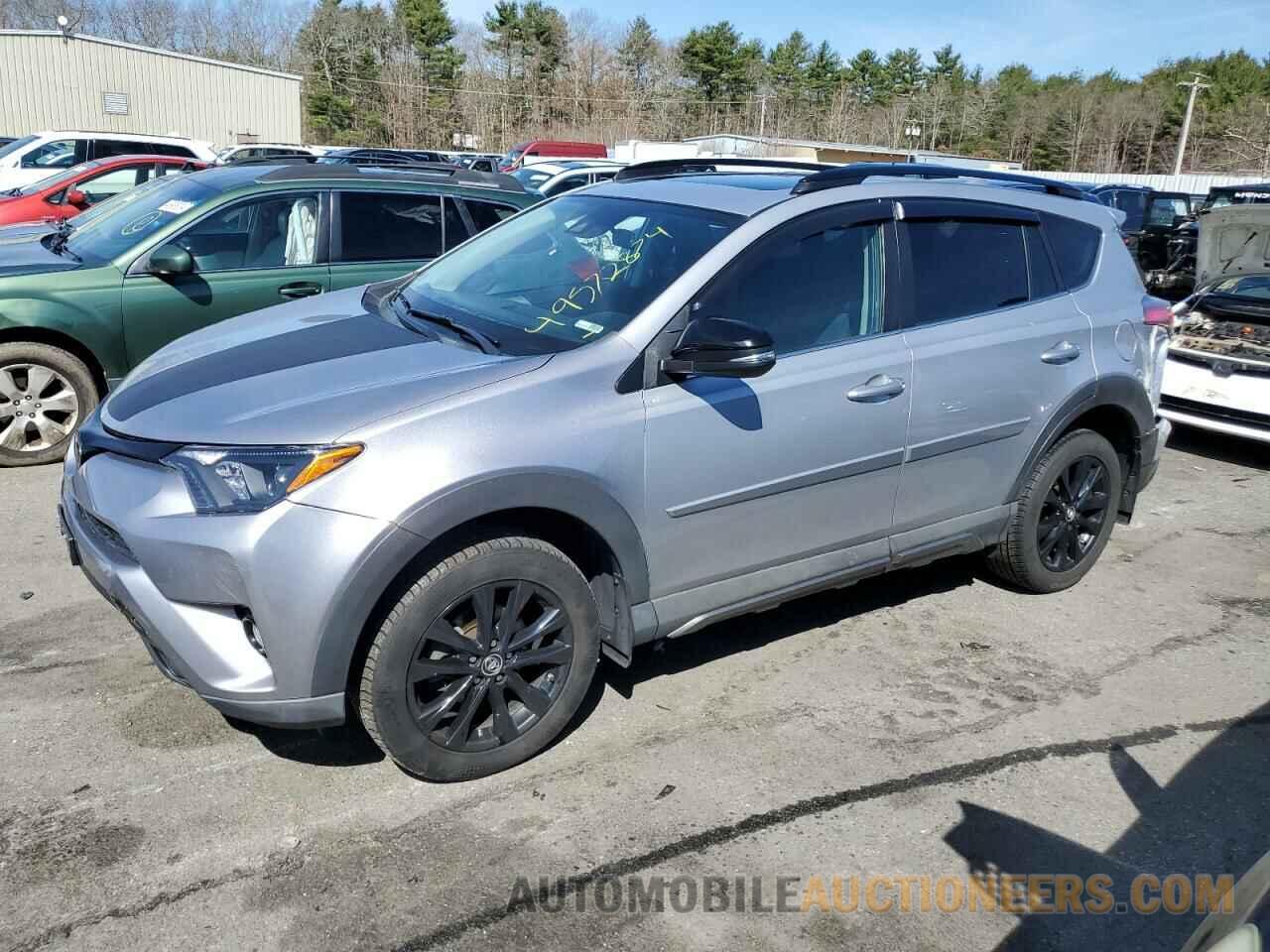 2T3RFREV2JW705989 TOYOTA RAV4 2018