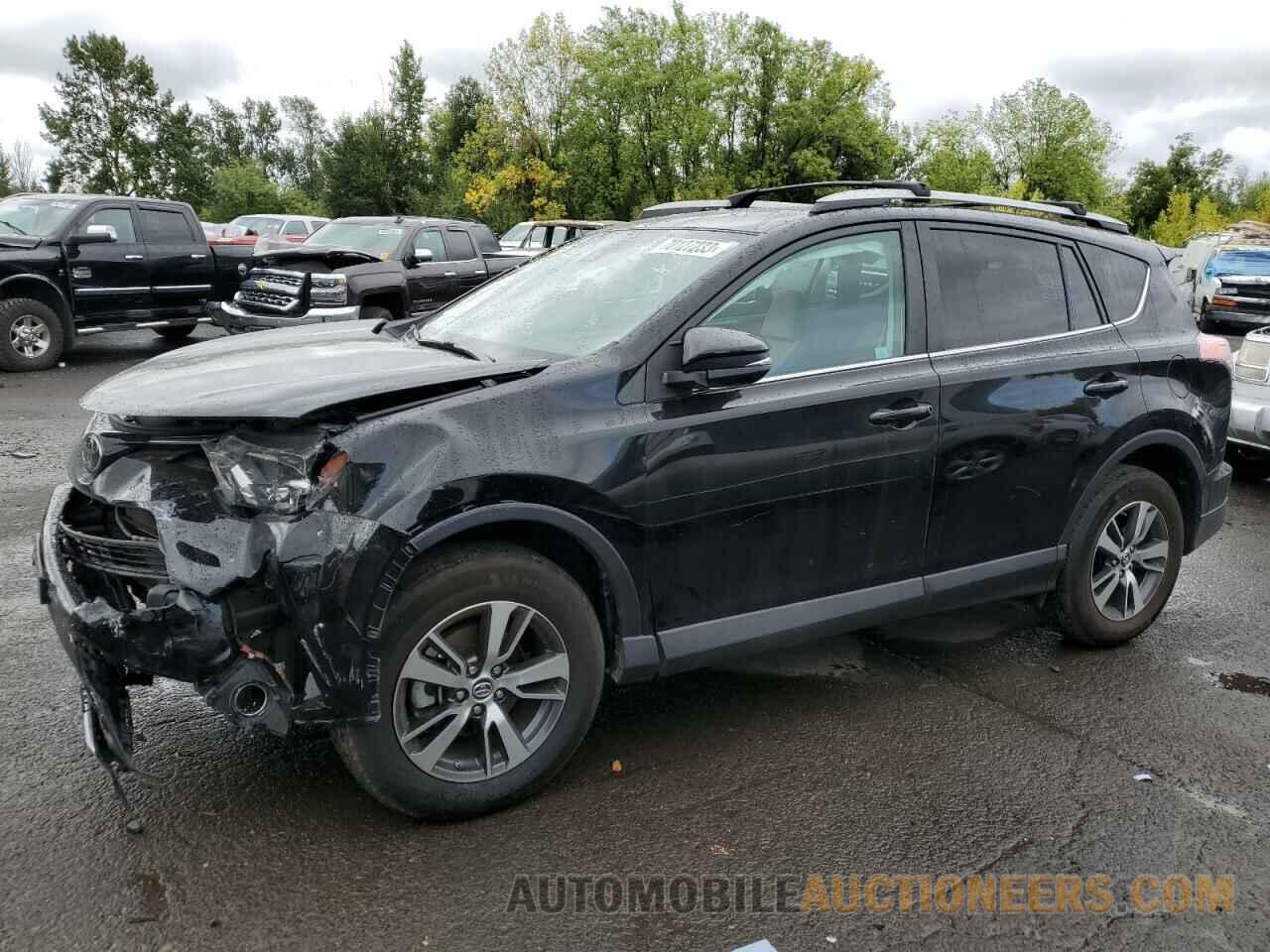 2T3RFREV2JW750575 TOYOTA RAV4 2018