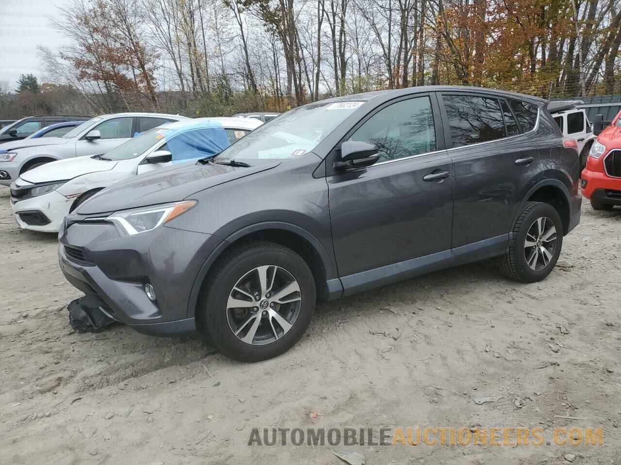 2T3RFREV2JW801184 TOYOTA RAV4 2018