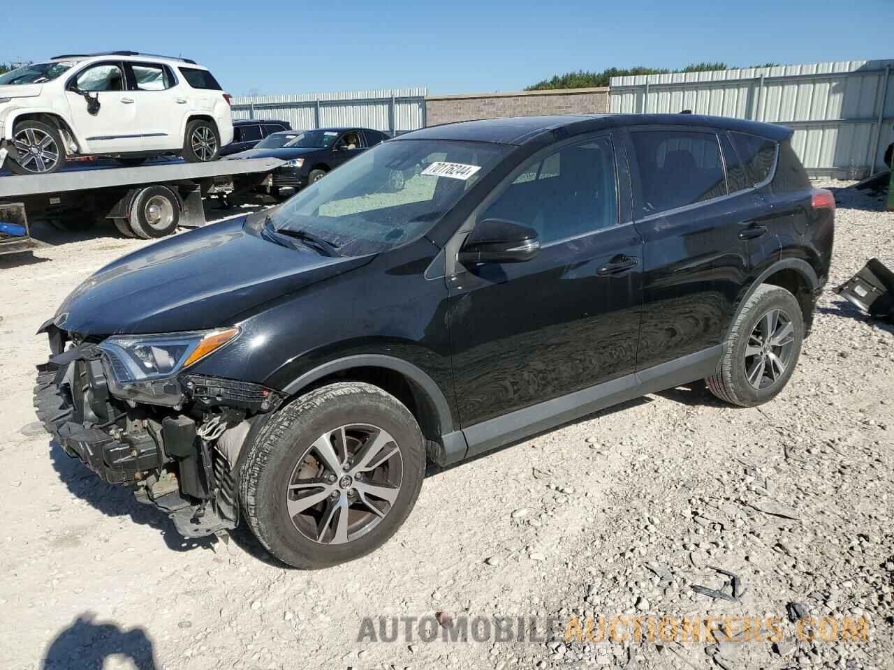 2T3RFREV2JW802450 TOYOTA RAV4 2018