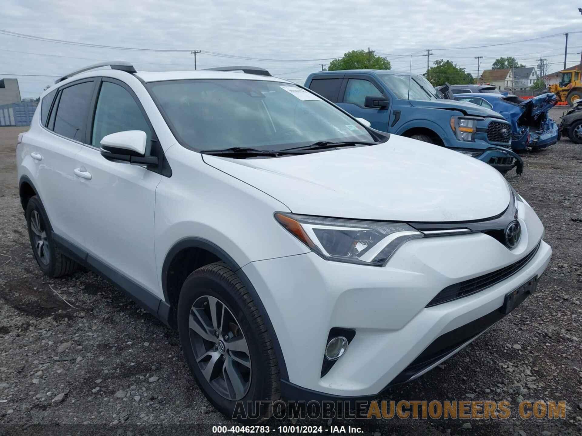 2T3RFREV2JW802688 TOYOTA RAV4 2018