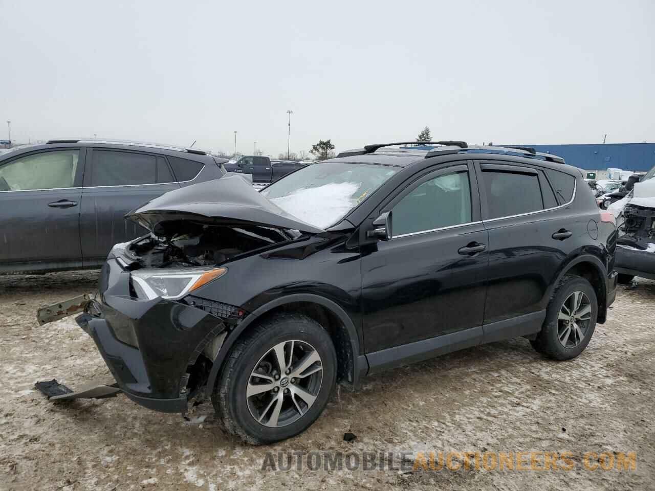 2T3RFREV2JW806109 TOYOTA RAV4 2018