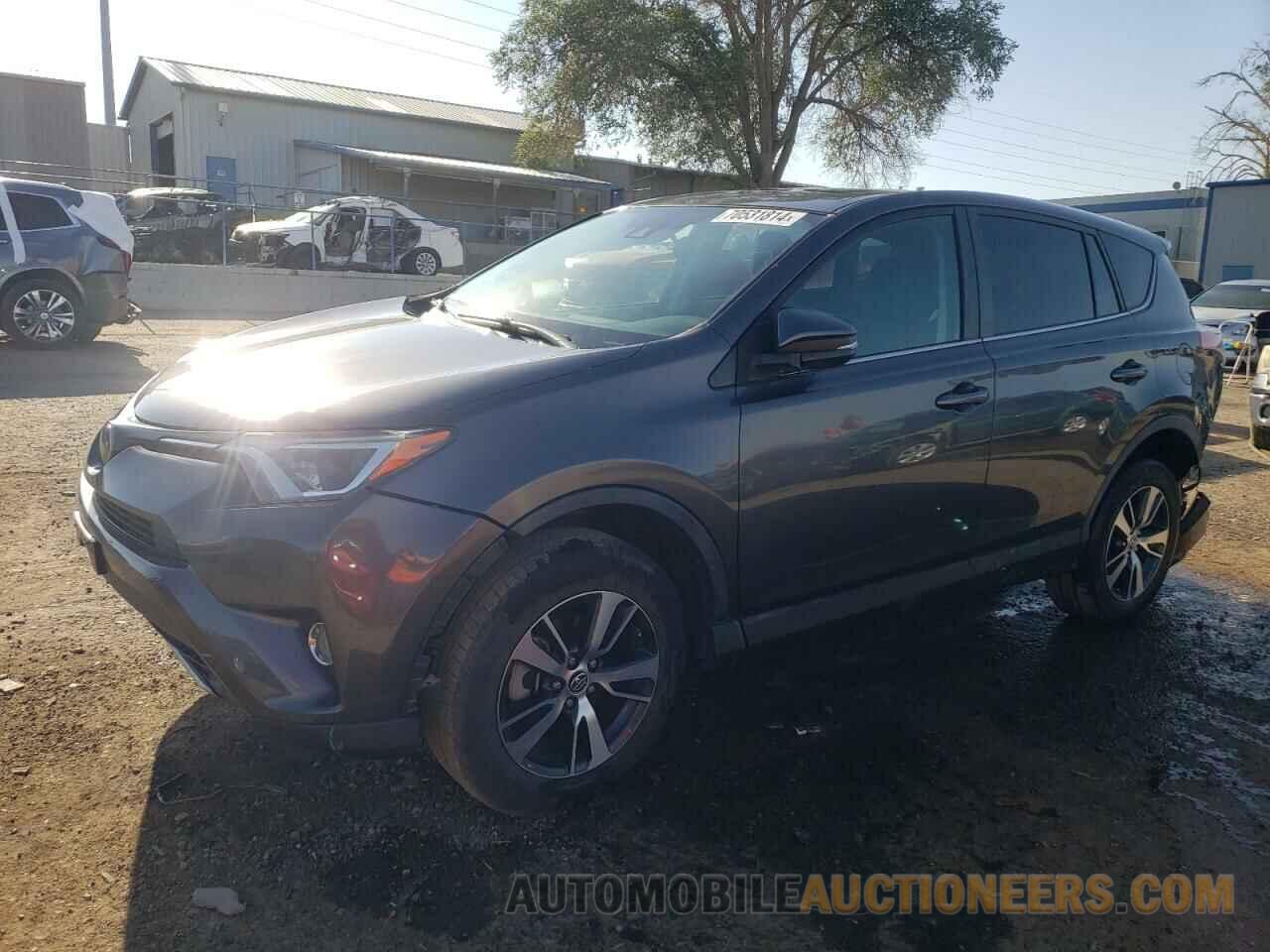 2T3RFREV2JW812265 TOYOTA RAV4 2018