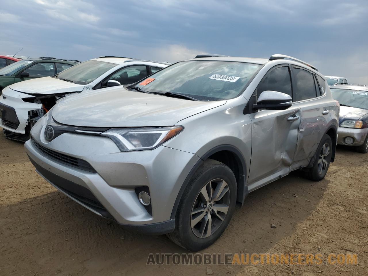 2T3RFREV2JW844570 TOYOTA RAV4 2018