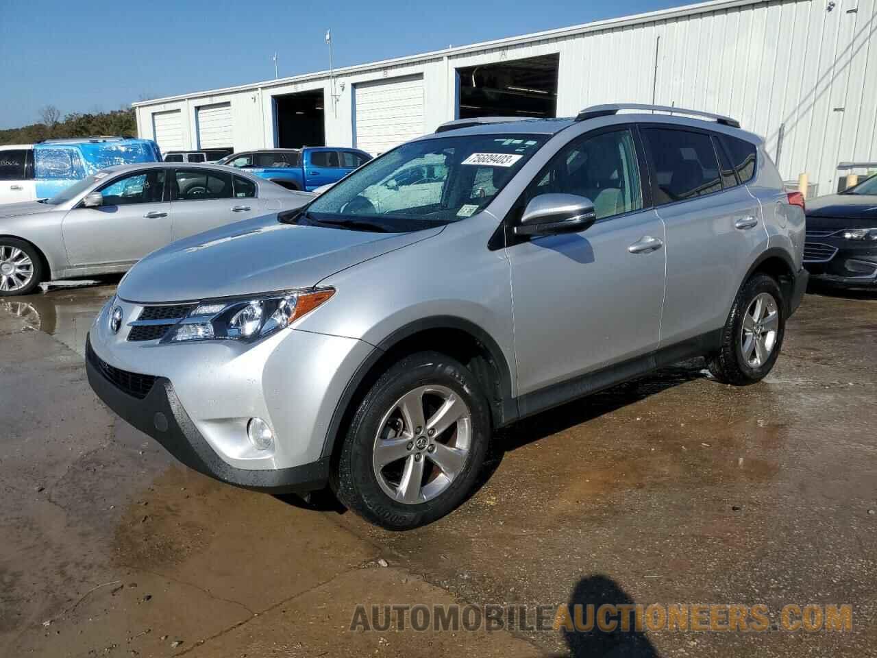 2T3RFREV3FW242199 TOYOTA RAV4 2015