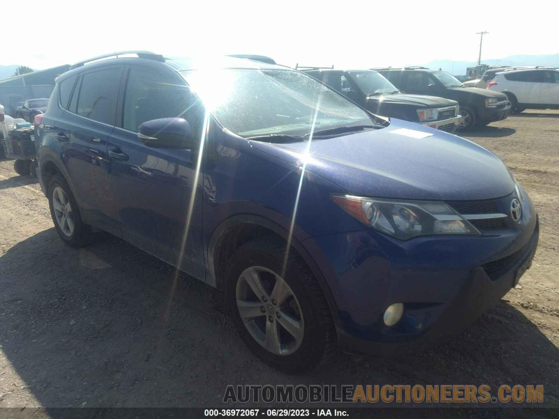 2T3RFREV3FW256653 TOYOTA RAV4 2015