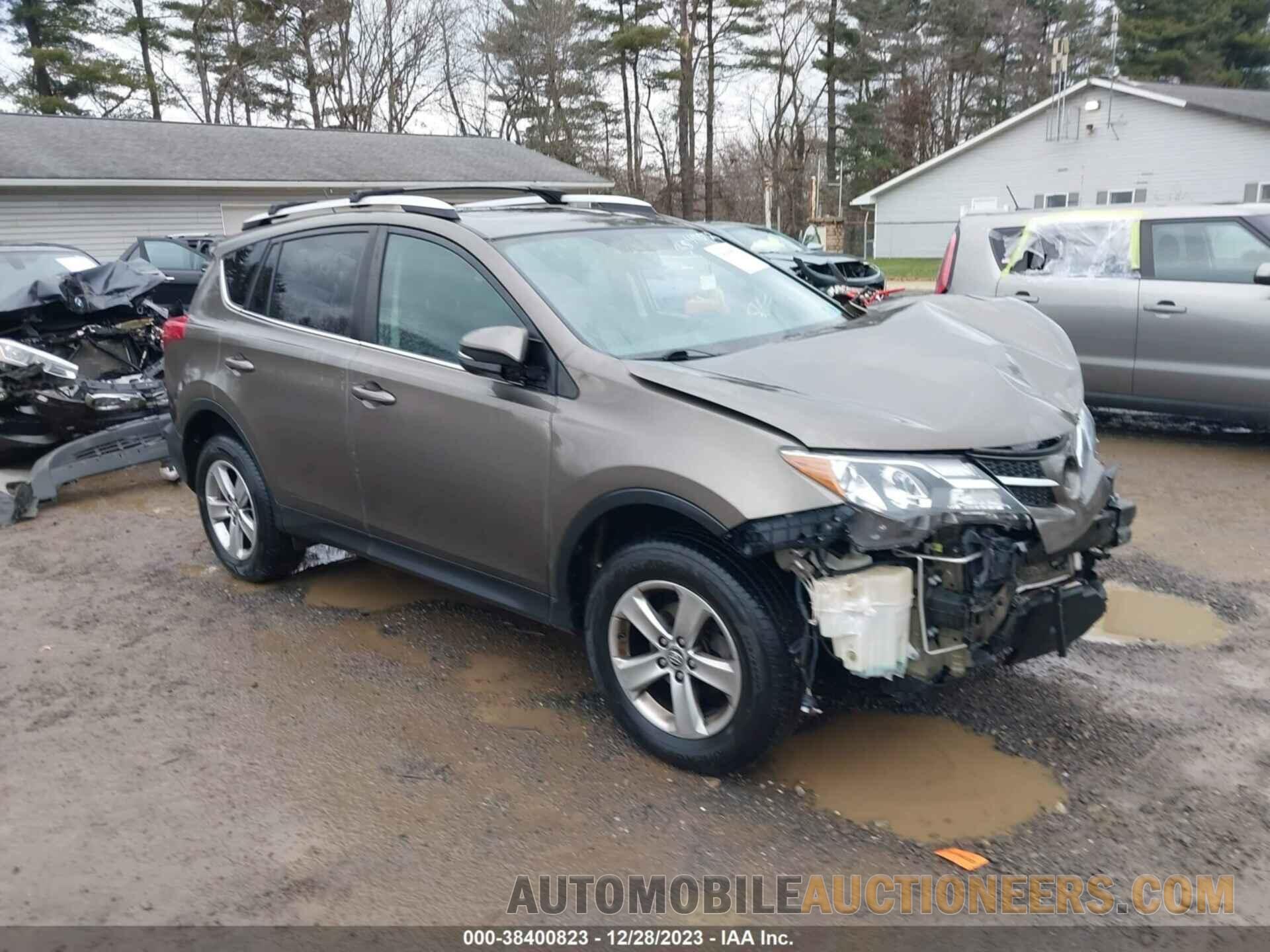 2T3RFREV3FW292052 TOYOTA RAV4 2015