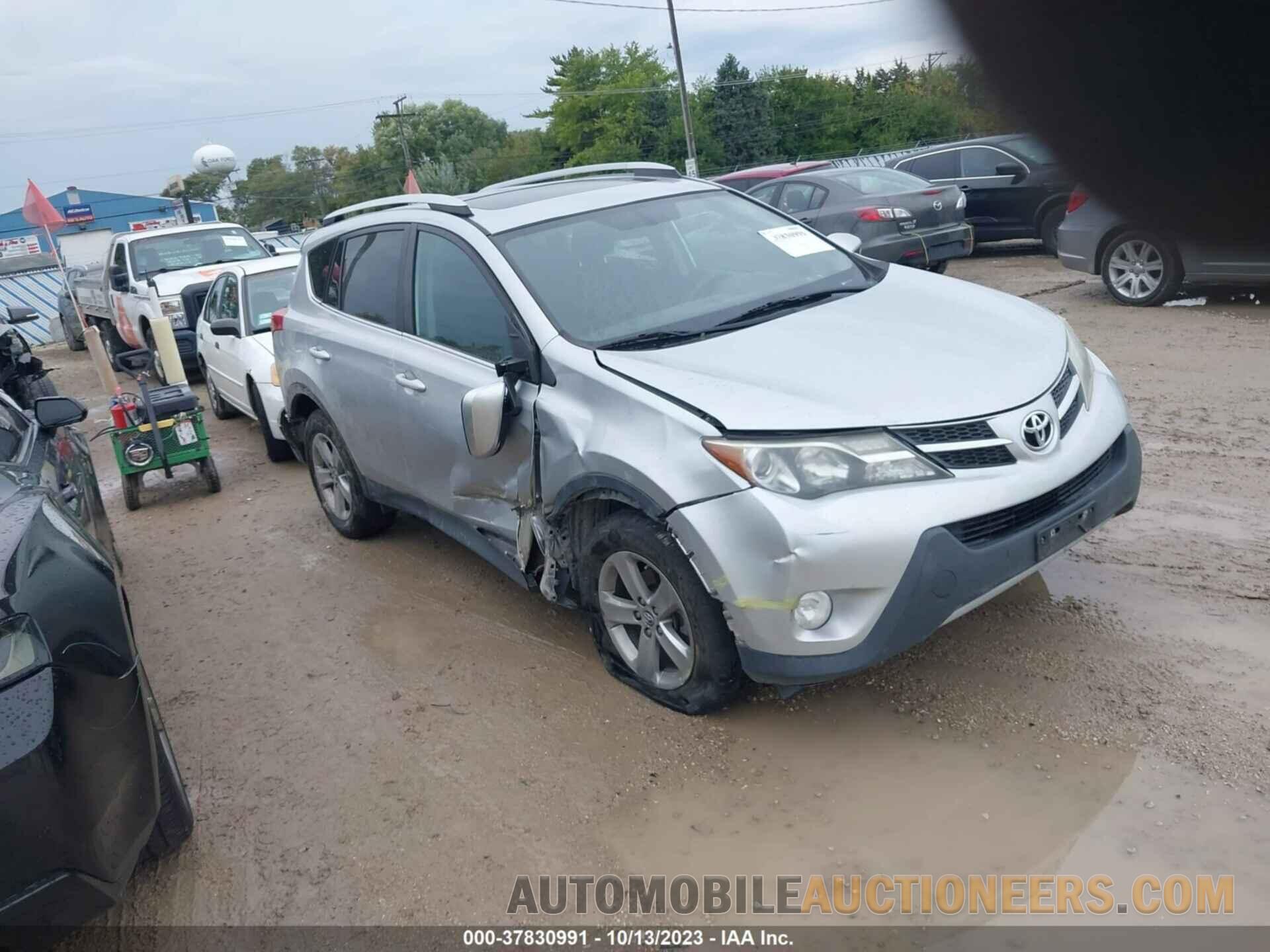 2T3RFREV3FW331576 TOYOTA RAV4 2015