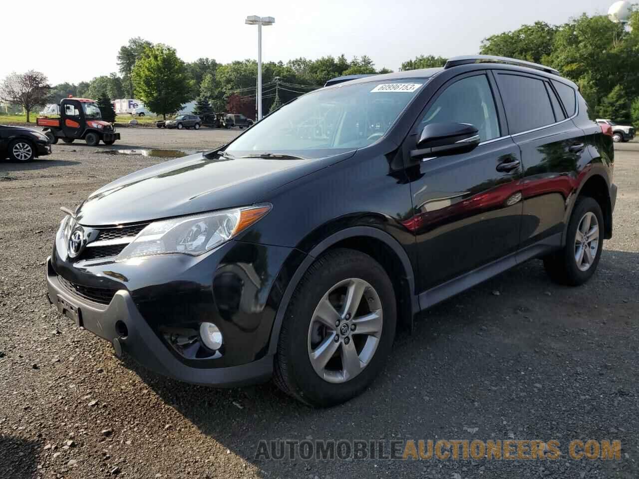 2T3RFREV3FW390384 TOYOTA RAV4 2015