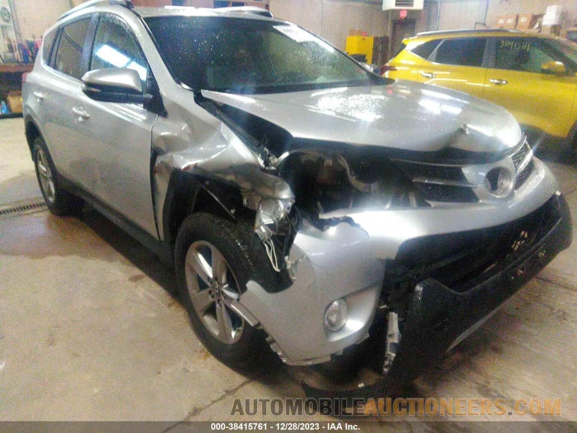 2T3RFREV3FW401108 TOYOTA RAV4 2015