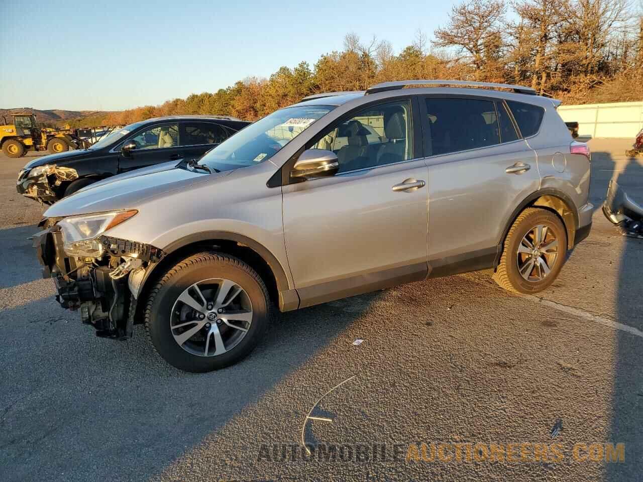 2T3RFREV3GW413731 TOYOTA RAV4 2016