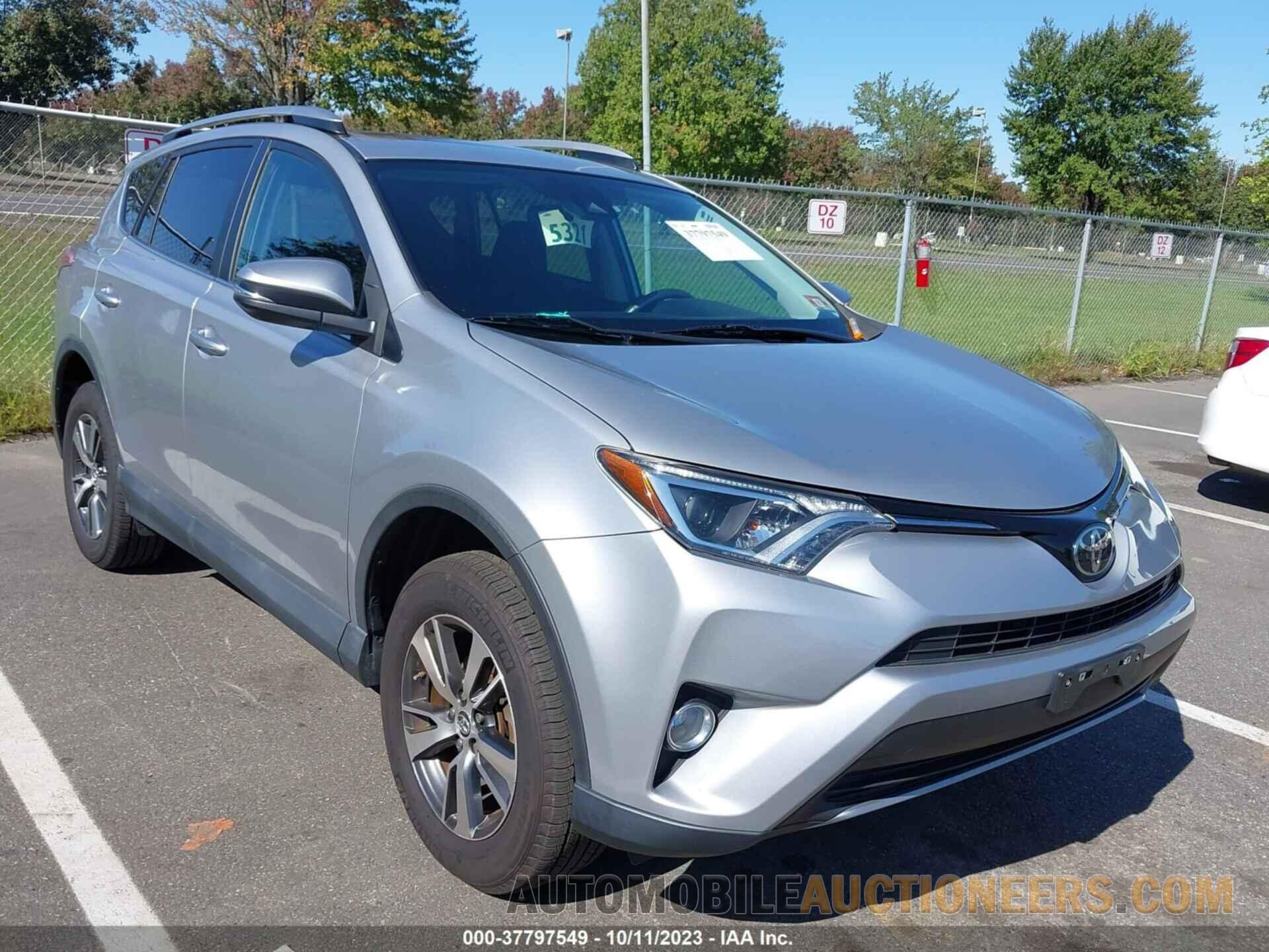 2T3RFREV3HW645067 TOYOTA RAV4 2017