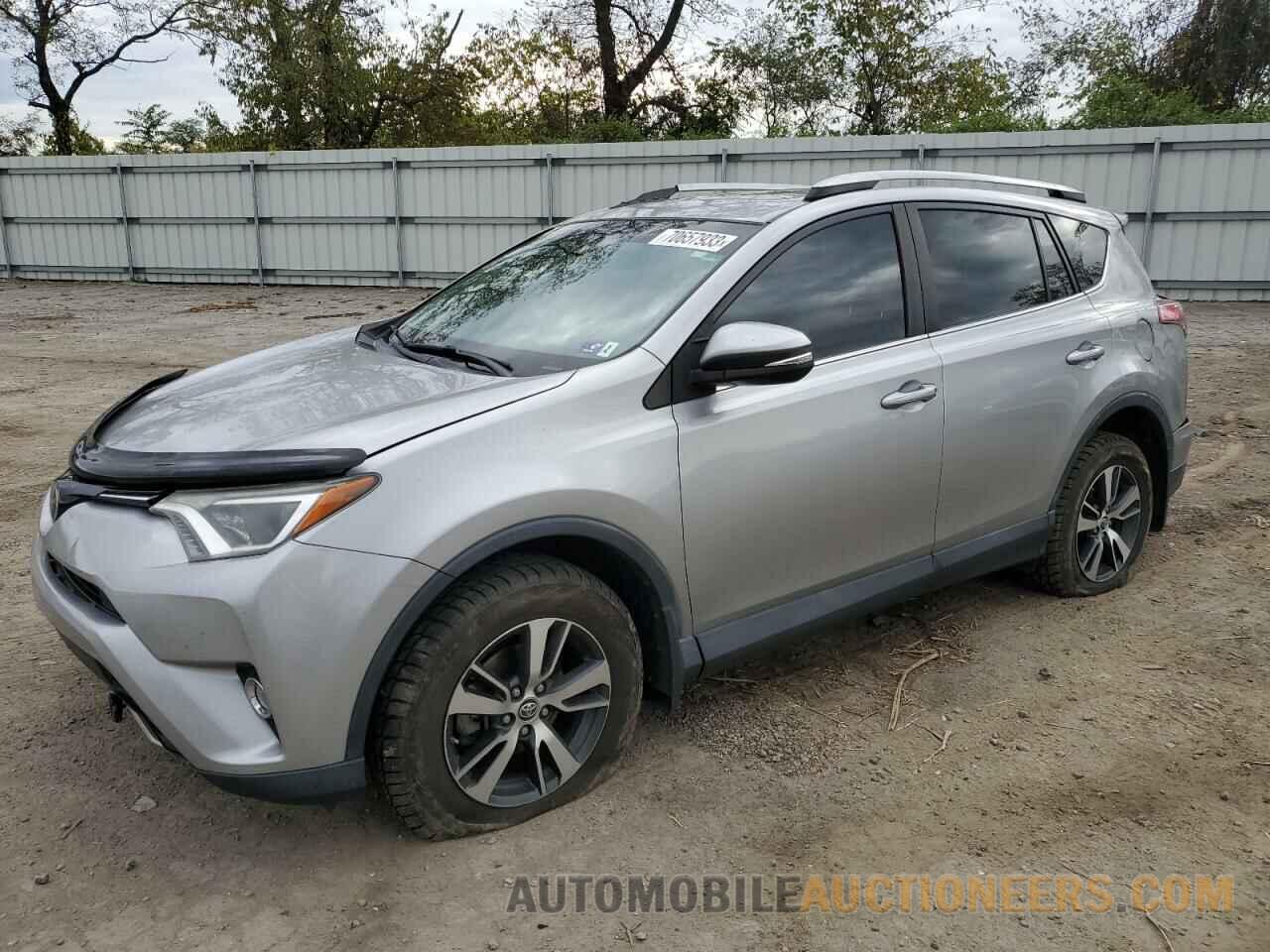 2T3RFREV3HW657347 TOYOTA RAV4 2017