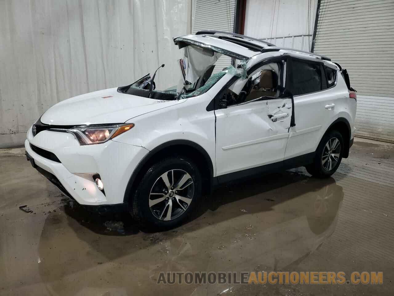 2T3RFREV3HW668798 TOYOTA RAV4 2017