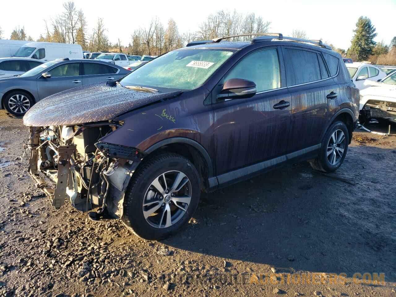 2T3RFREV3HW672561 TOYOTA RAV4 2017