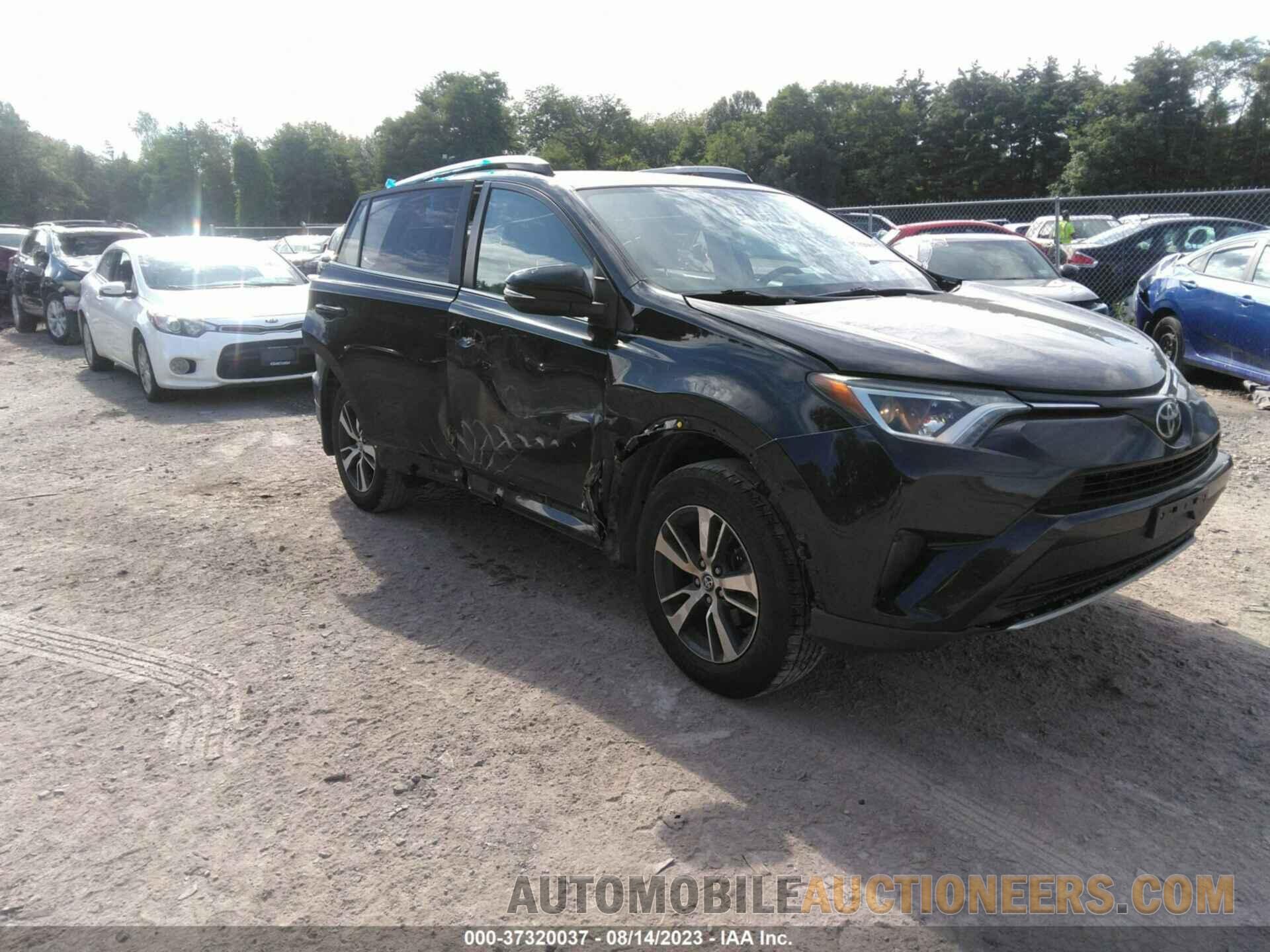 2T3RFREV3HW687139 TOYOTA RAV4 2017