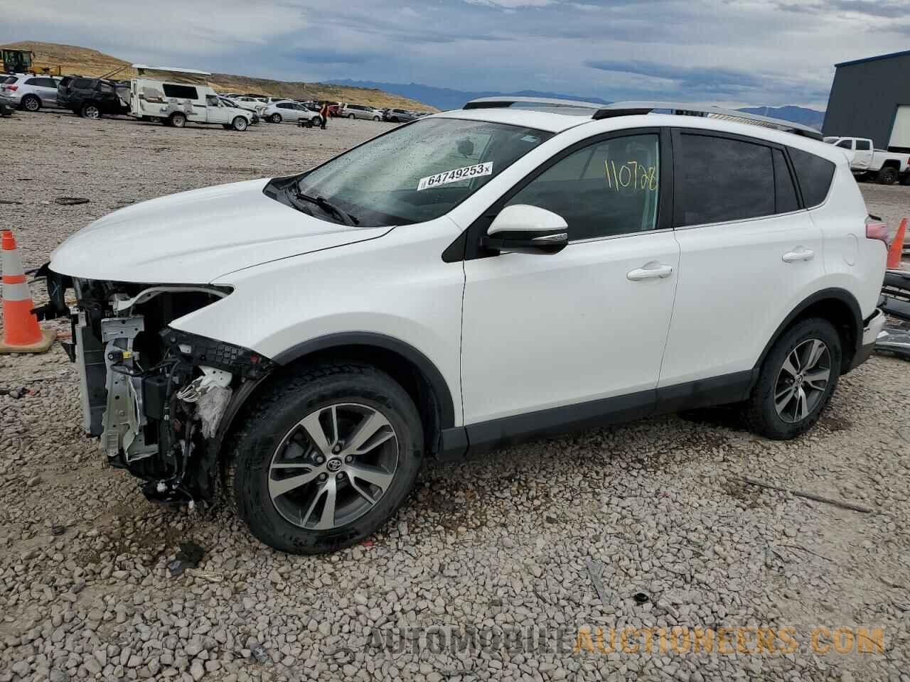 2T3RFREV3JW705466 TOYOTA RAV4 2018