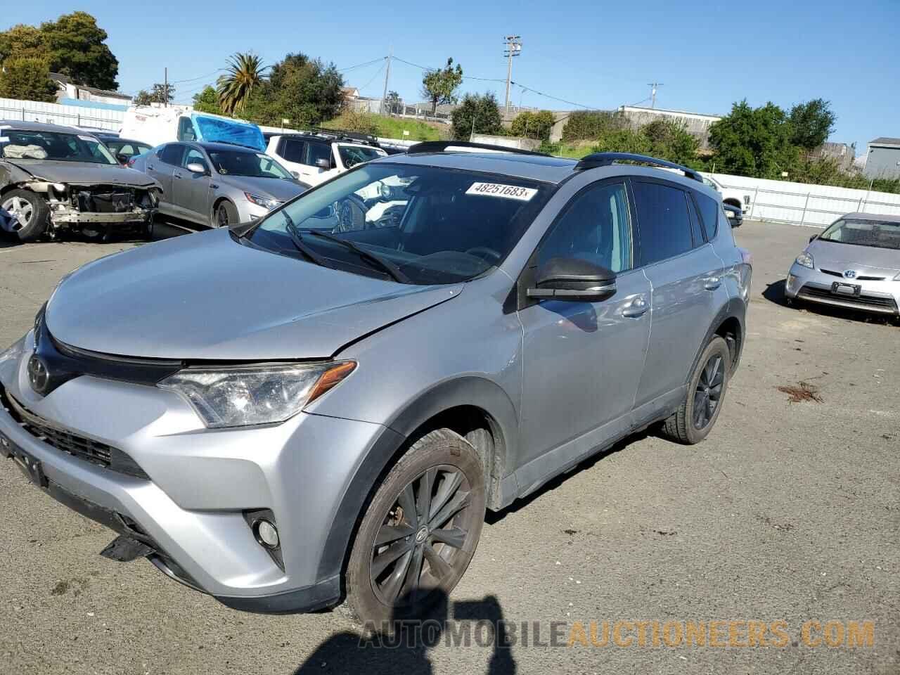 2T3RFREV3JW707993 TOYOTA RAV4 2018