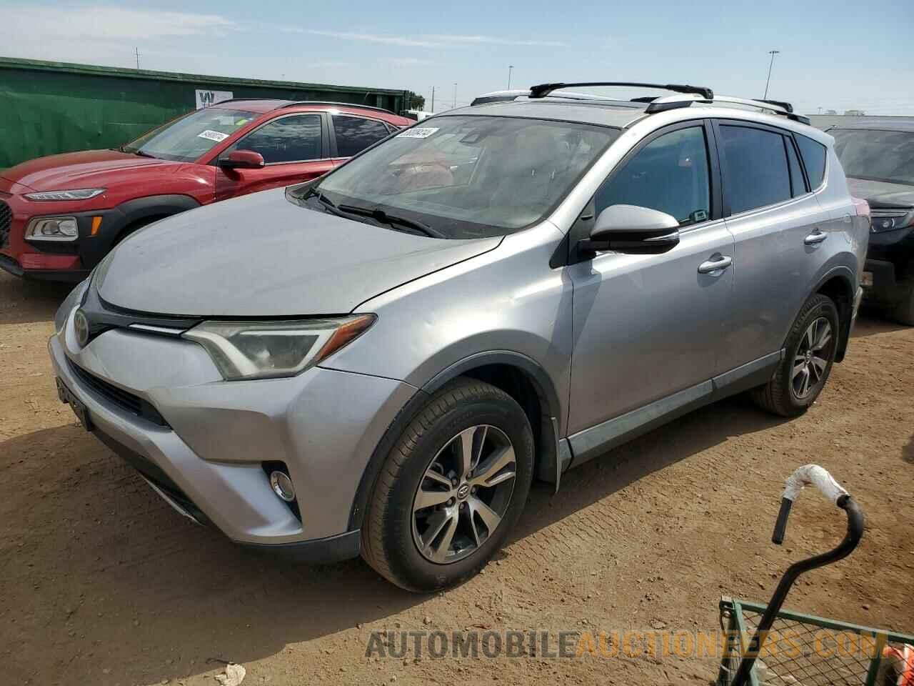 2T3RFREV3JW713633 TOYOTA RAV4 2018