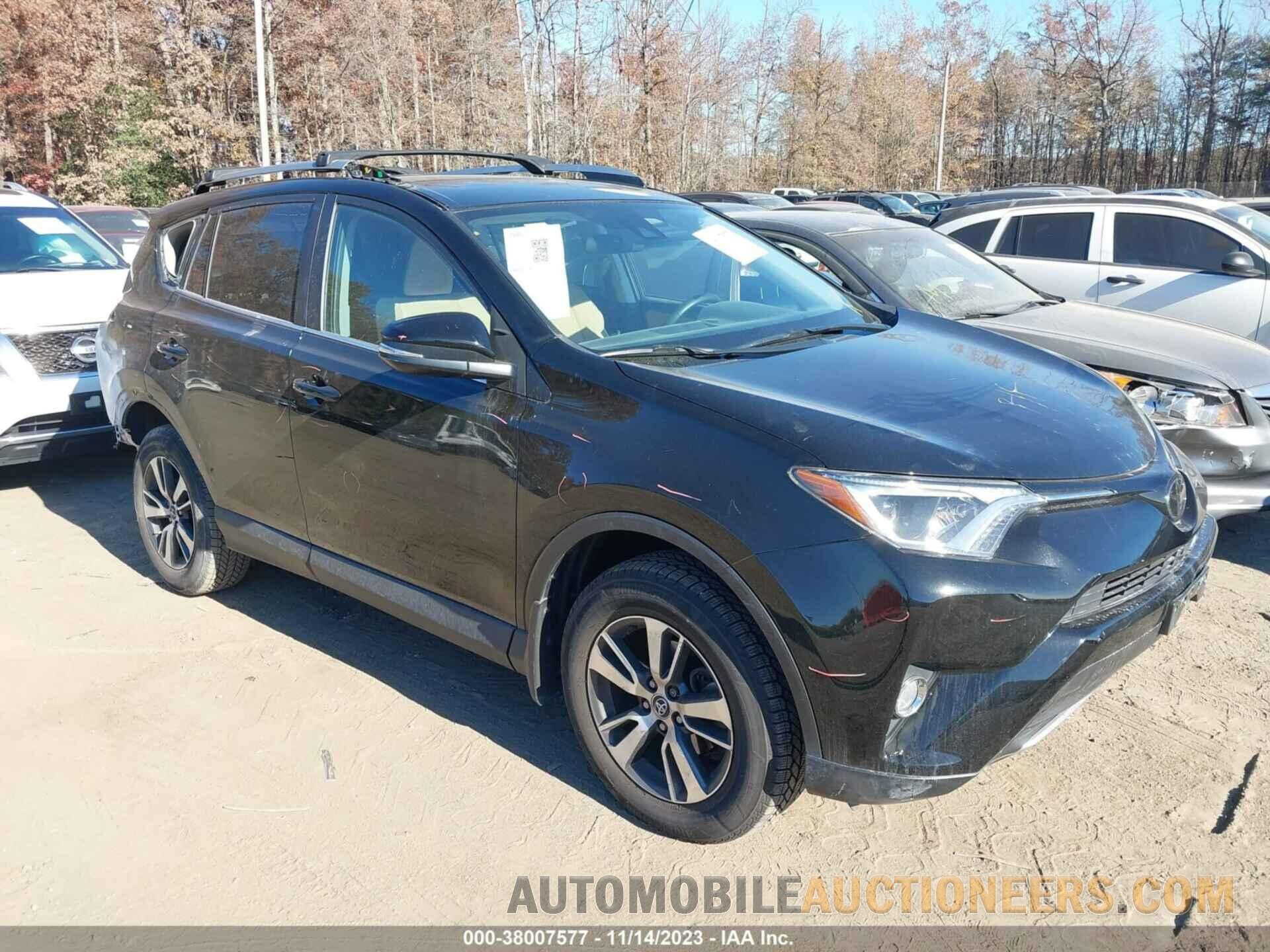 2T3RFREV3JW721599 TOYOTA RAV4 2018