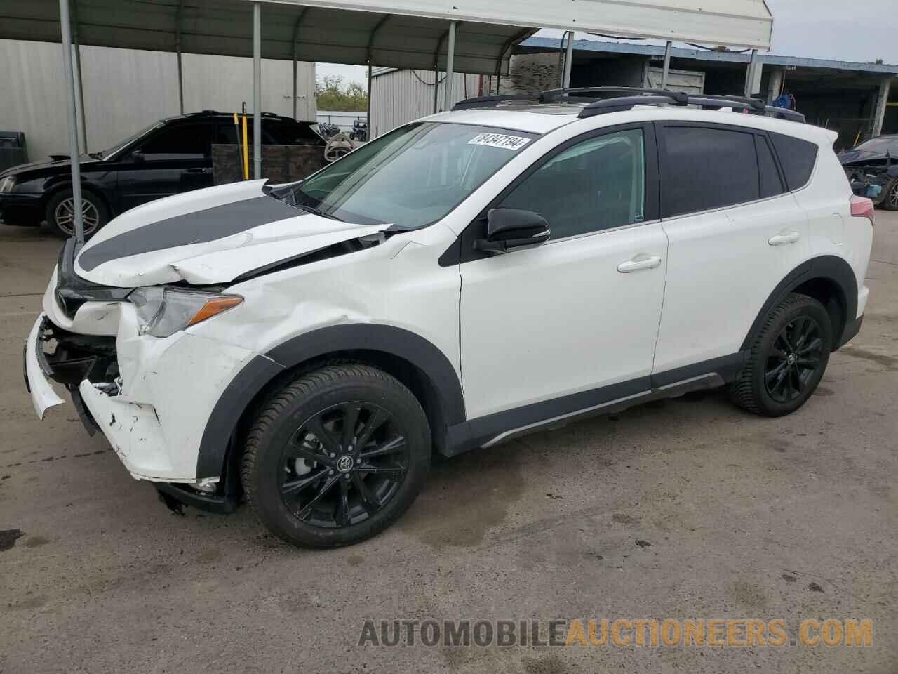 2T3RFREV3JW733204 TOYOTA RAV4 2018