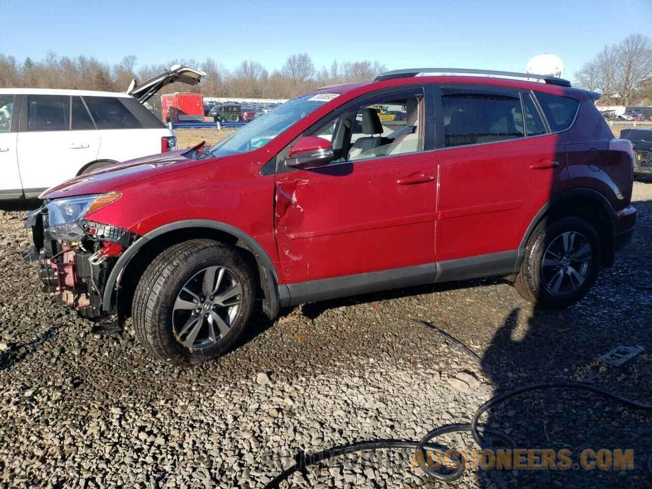 2T3RFREV3JW745272 TOYOTA RAV4 2018