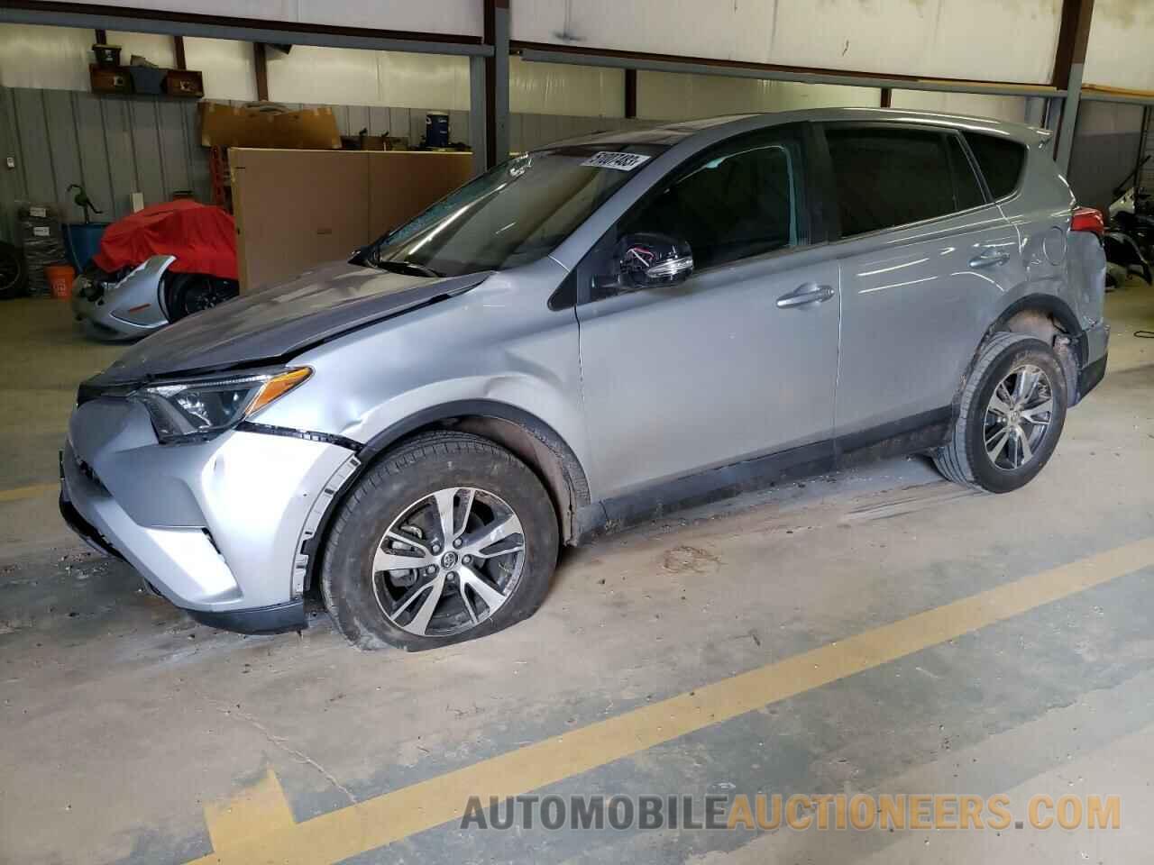 2T3RFREV3JW811321 TOYOTA RAV4 2018