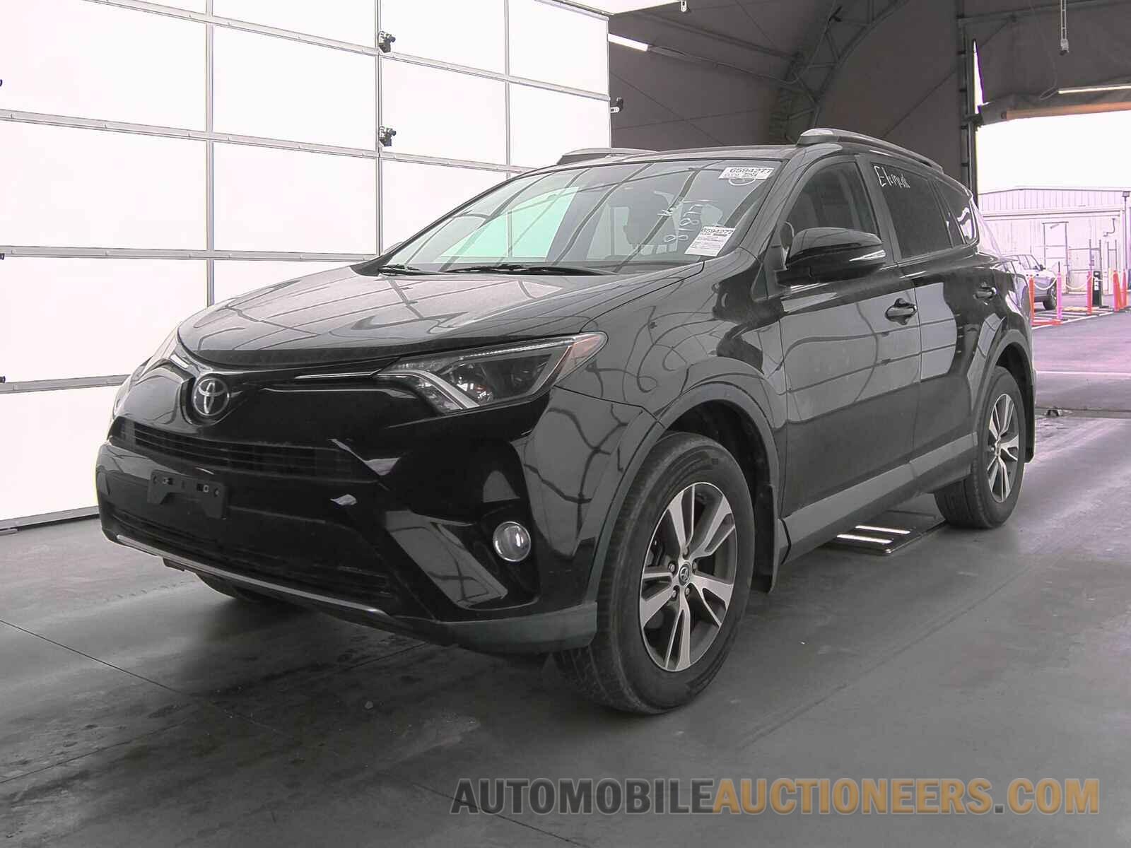 2T3RFREV3JW818771 Toyota RAV4 2018