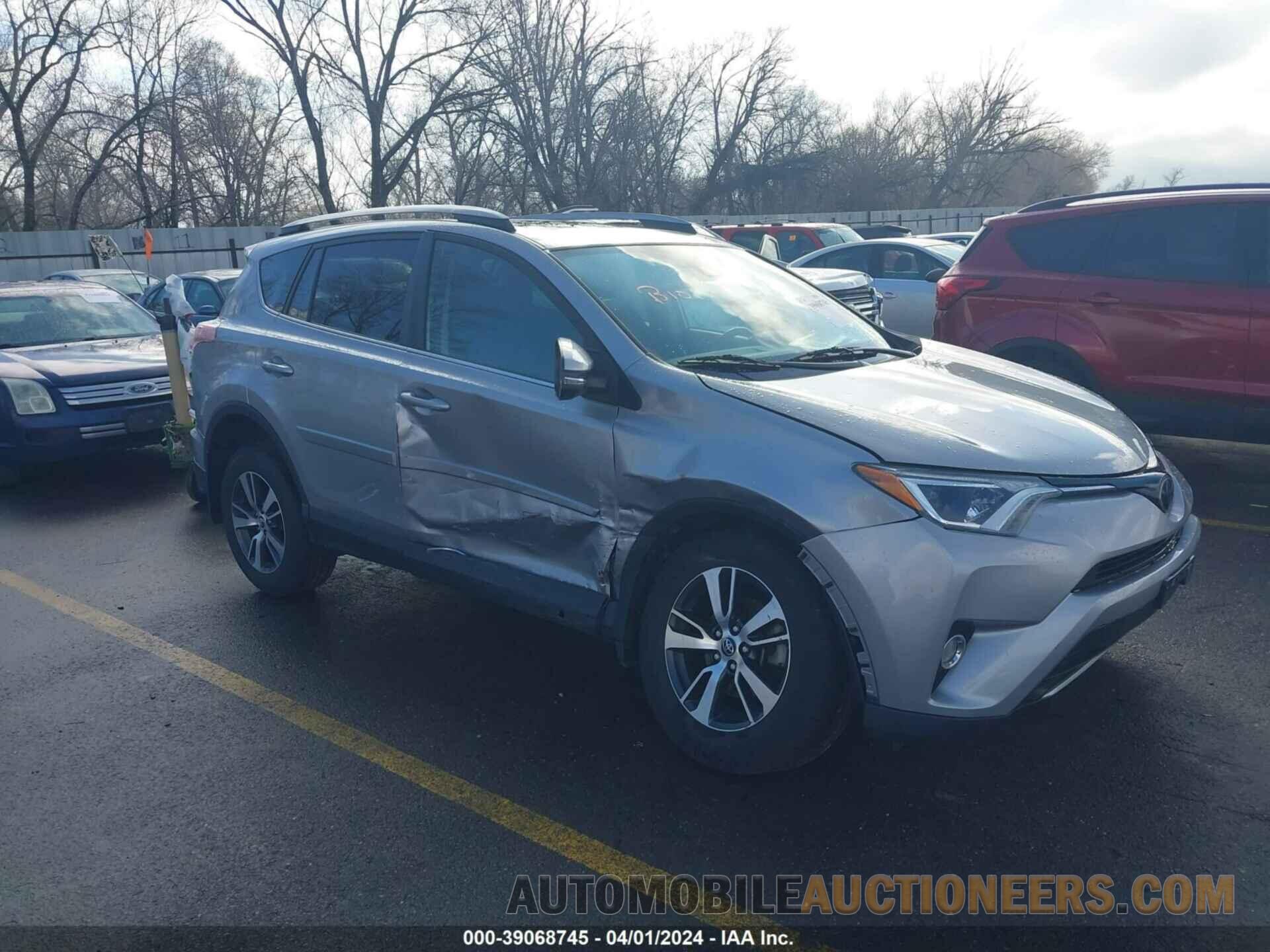 2T3RFREV3JW854816 TOYOTA RAV4 2018